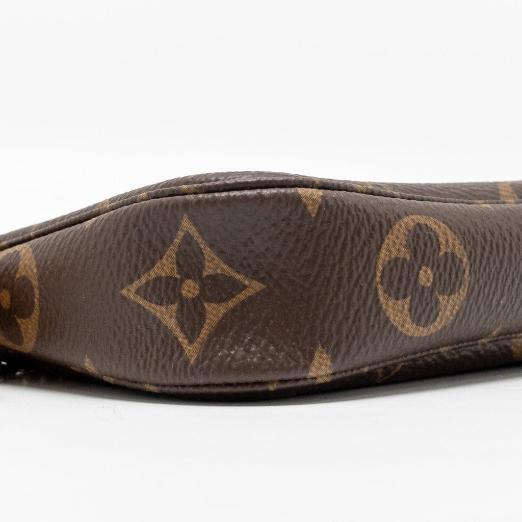 LOUIS VUITTON MINI POCHETTE ACCESSOIRES MONOGRAM CANVAS GHW