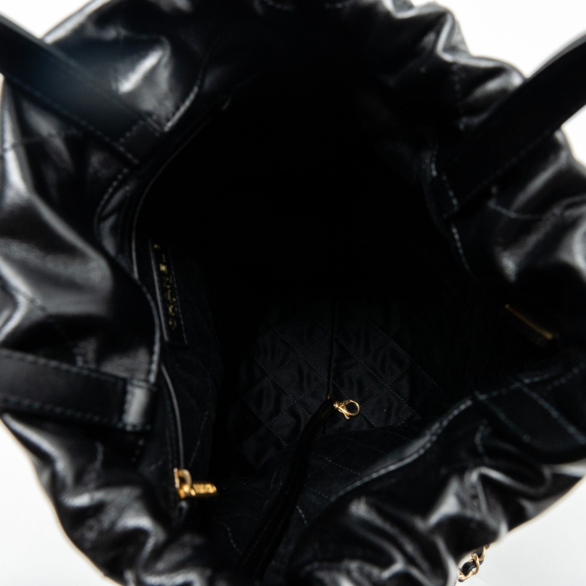 CHANEL 22 BACKPACK SHINY CALFSKIN BLACK GHW(MICROCHIP)