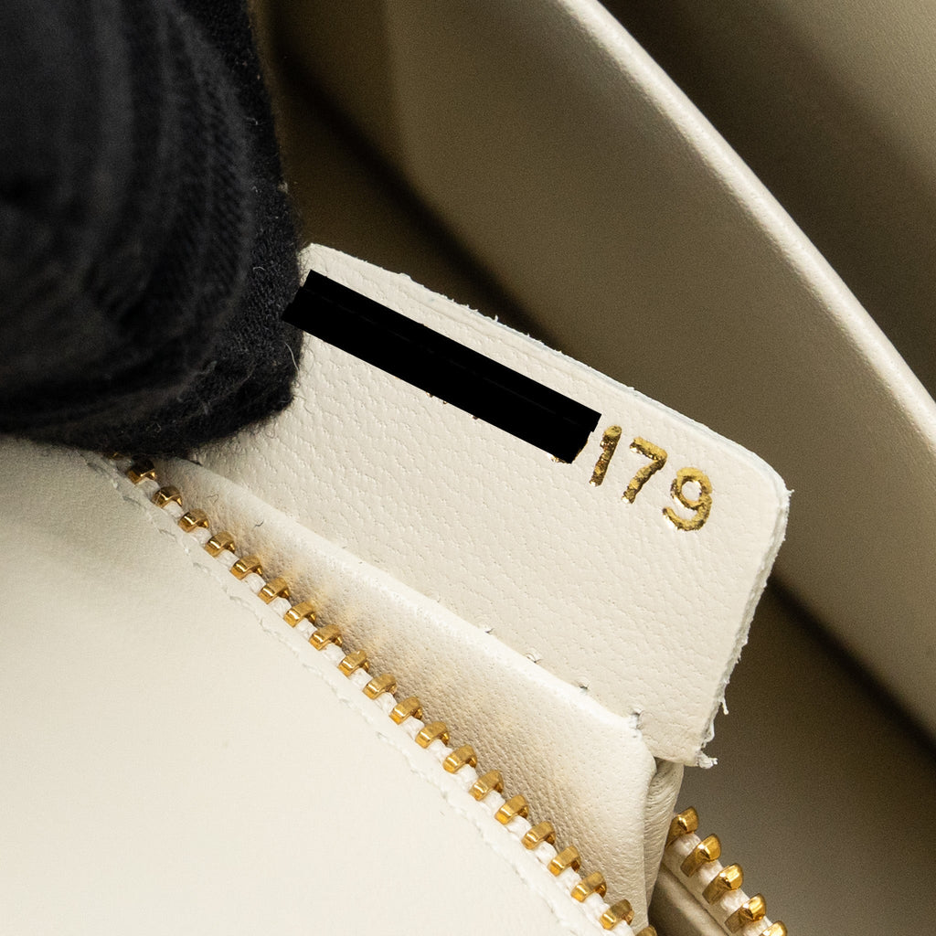 DIOR 30 MONTAIGNE BAG CALFSKIN WHITE GHW