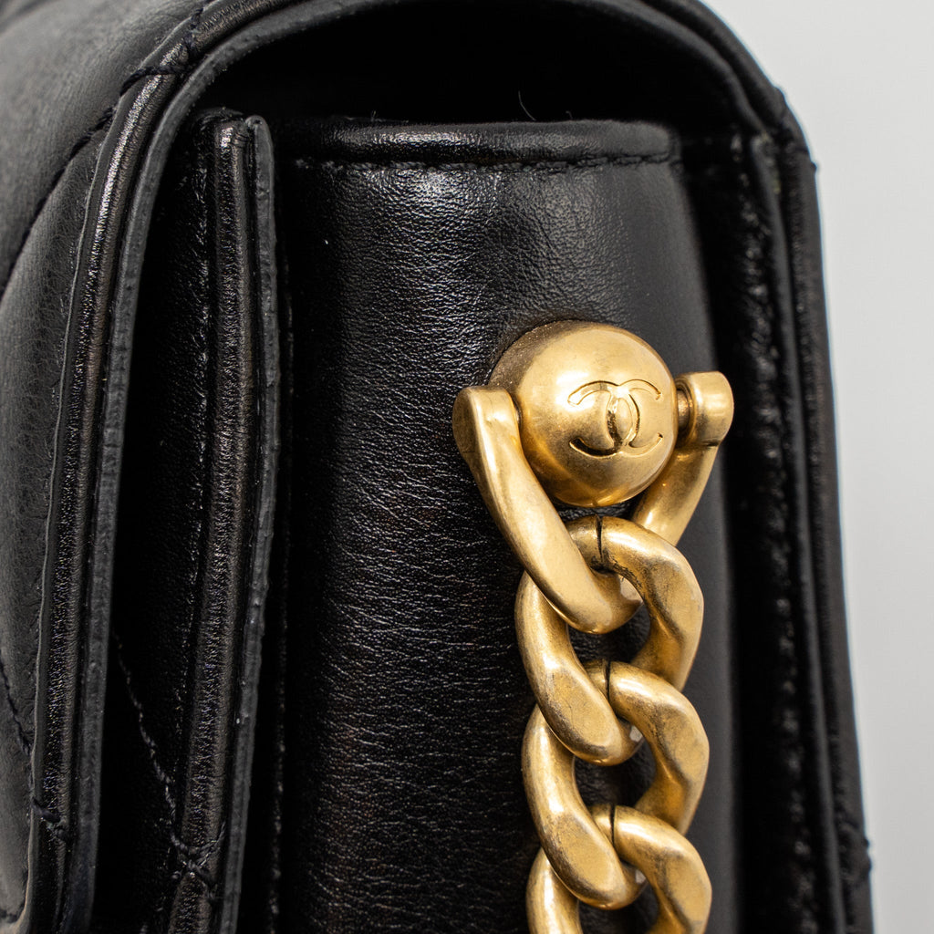 CHANEL MESSENGER BAG CALFSKIN BLACK GHW