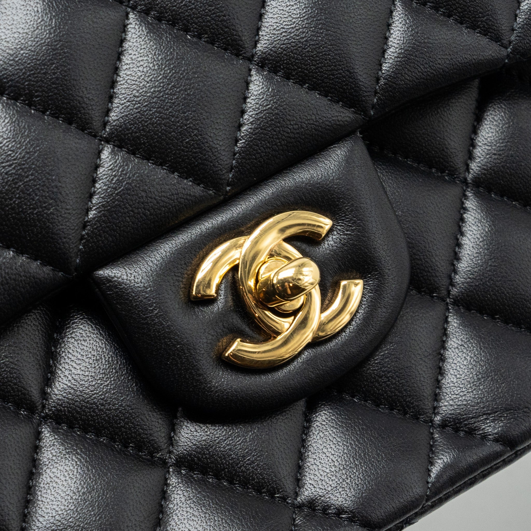 CHANEL SMALL CLASSIC DOUBLE FLAP BAG LAMBSKIN BLACK GHW