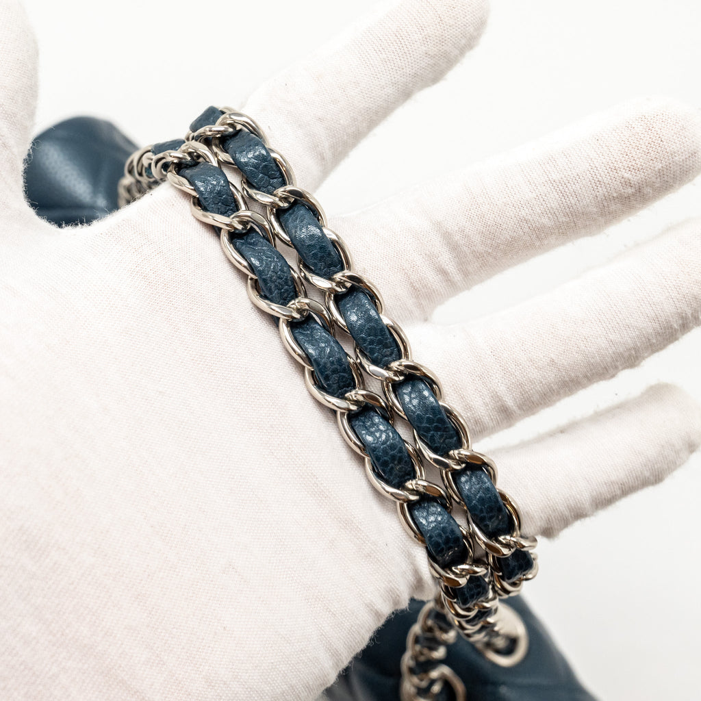 CHANNEL MEDIUM CLASSIC DOUBLE FLAP BAG CAVIAR METALLIC DARK BLUE SHW