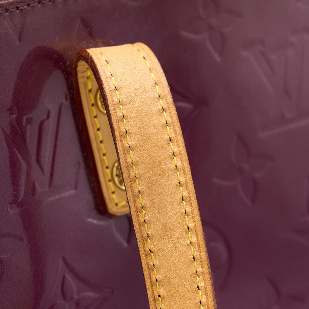 LOUIS VUITTON BELLEVUE PM MONOGRAM VERNIS VIOLETTE GHW