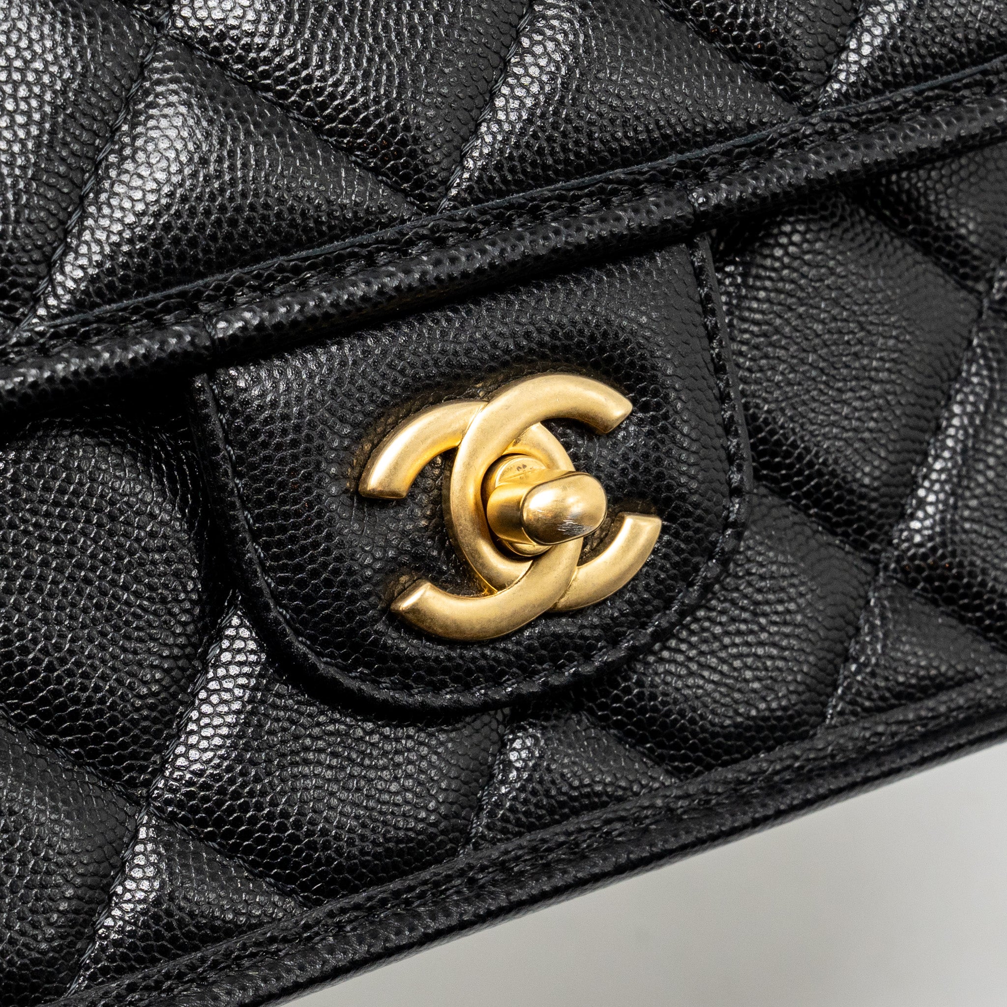 CHANEL 22K MINI FLAP BAG WITH TOP HANDLE CAVIAR BLACK GHW (MICROCHIP)