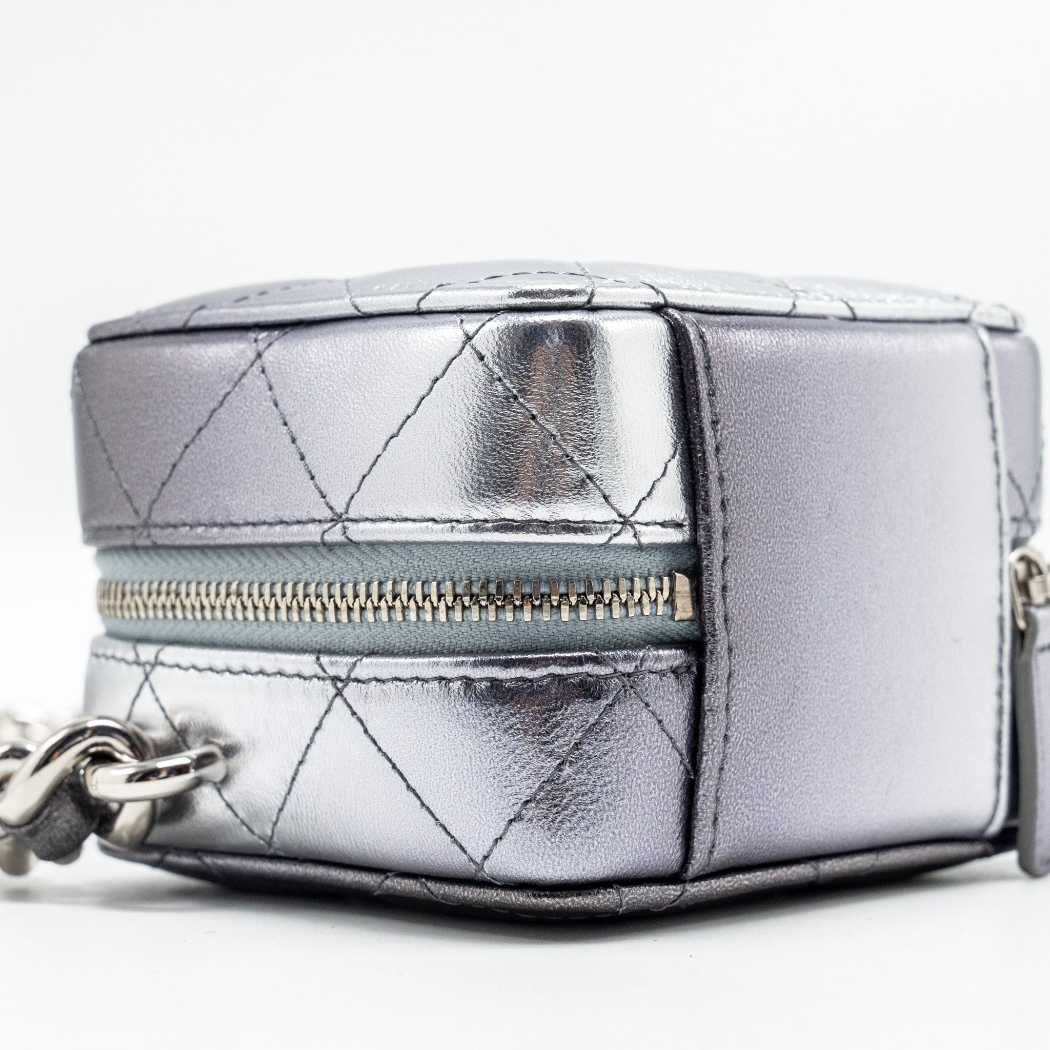 CHANEL MINI QUILTED VANITY WITH GIANT CHAIN LAMBSKIN METALLIC GREY SHW