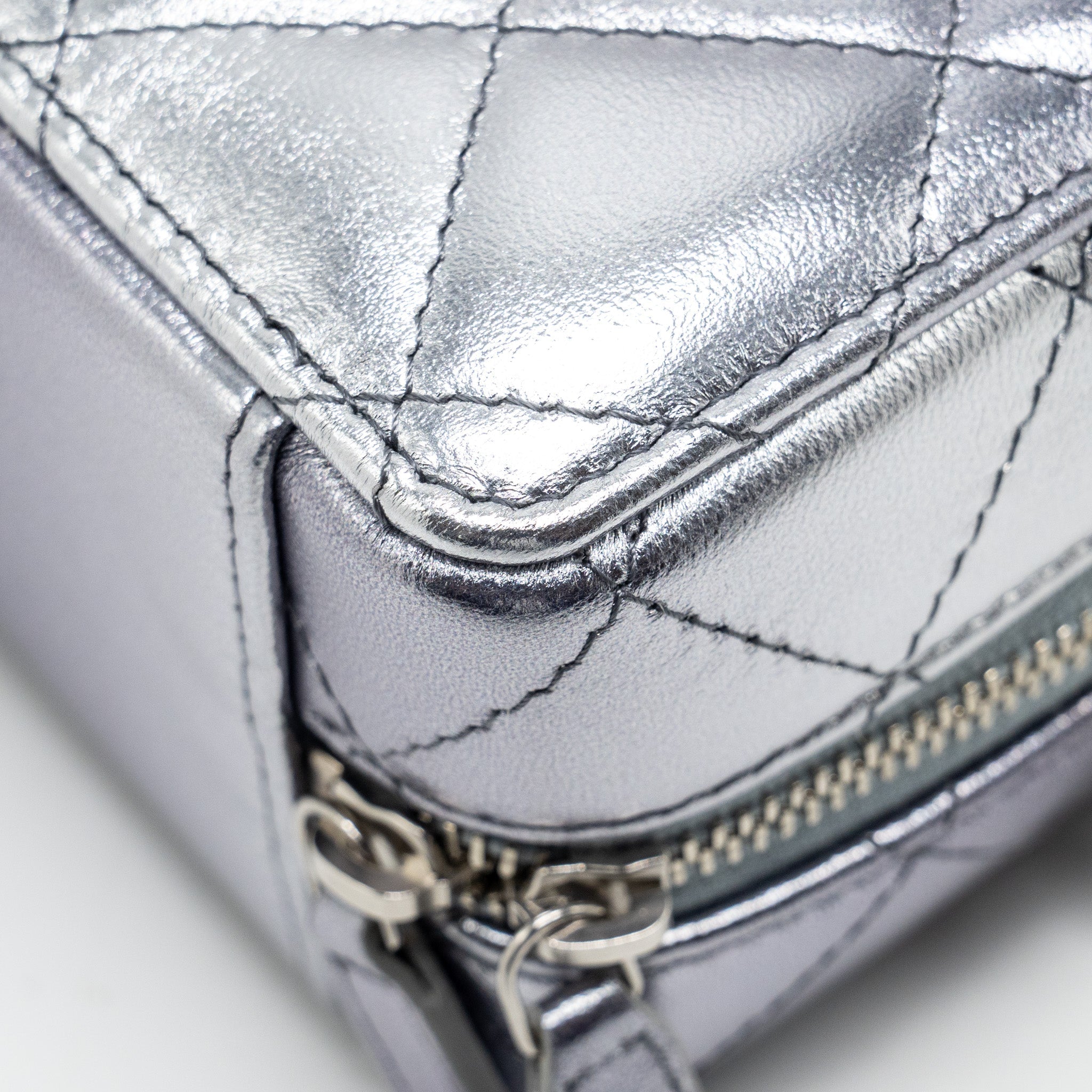 CHANEL MINI QUILTED VANITY WITH GIANT CHAIN LAMBSKIN METALLIC GREY SHW