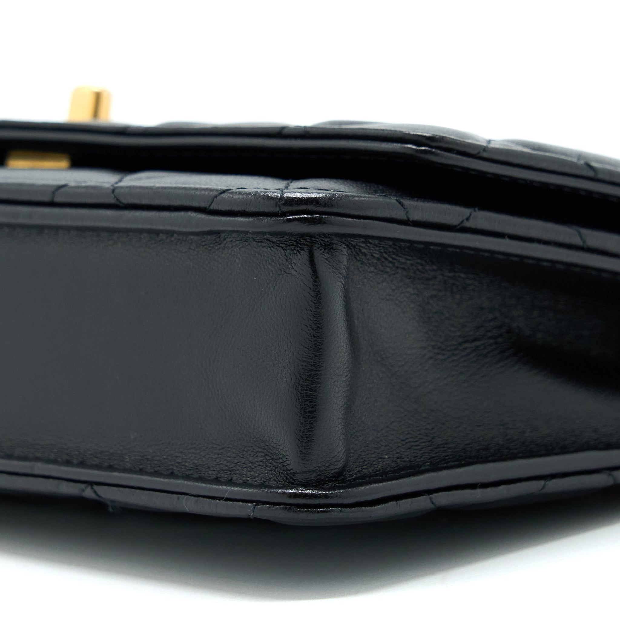 CHANEL 21S WALLET ON CHAIN WITH PEARL/CC LOGO ROUND HANDLE LAMBSKIN BLACK BRUSHED GHW