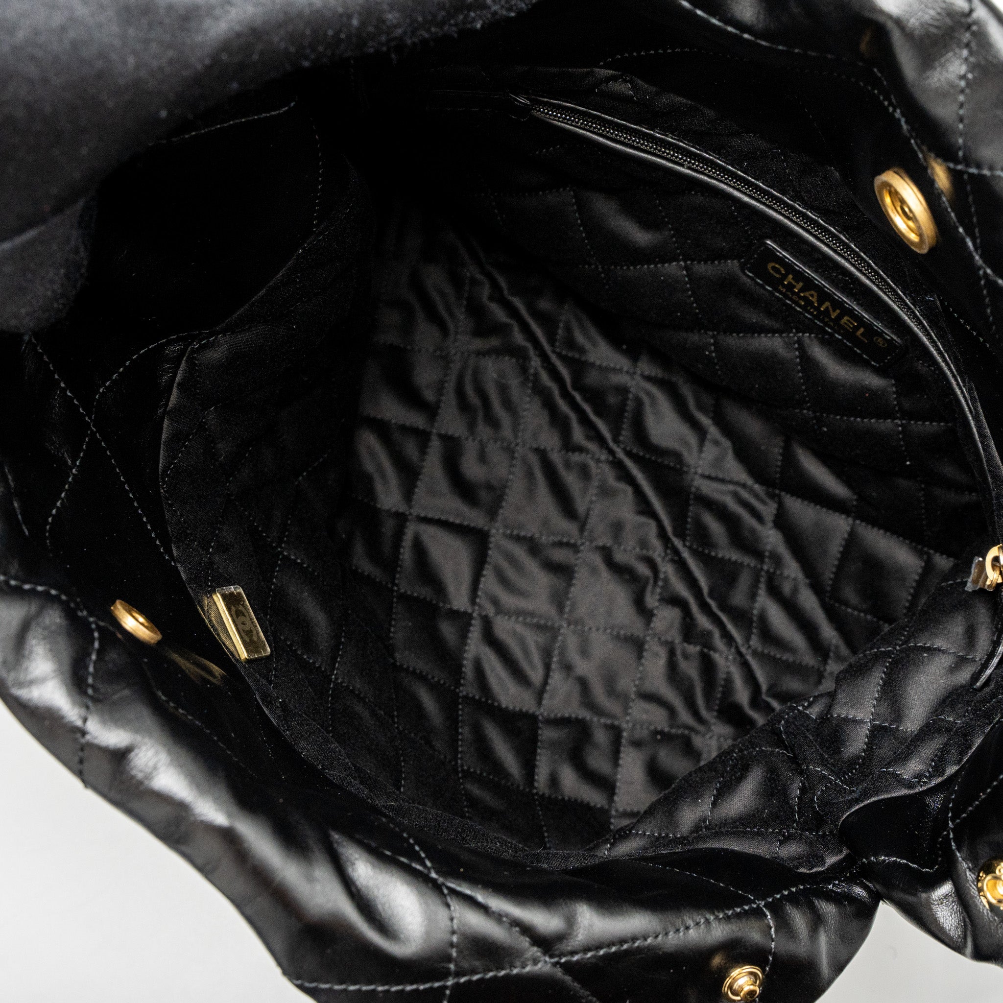 CHANEL SMALL 22 BAG SHINY CALFSKIN BLACK GHW (MICROCHIP)