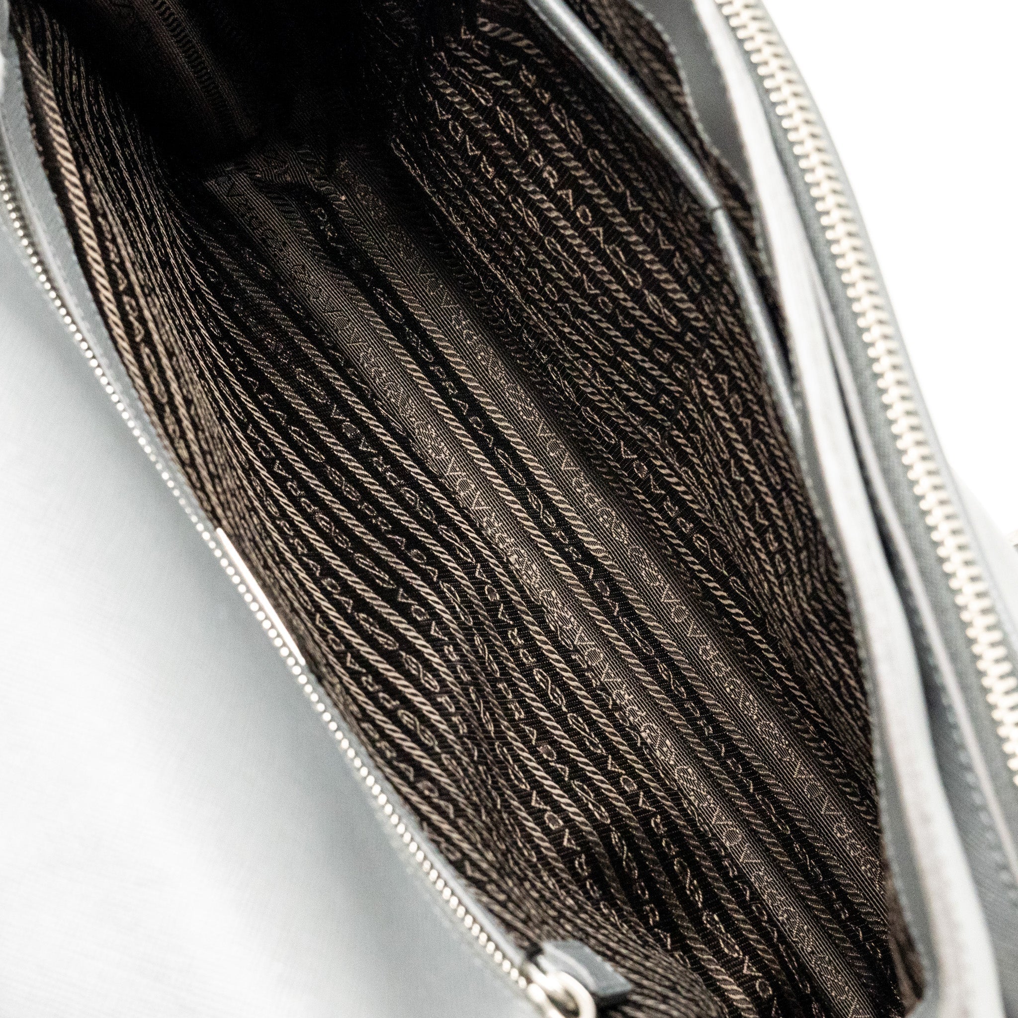 PRADA FLAP MESSANGER BAG CAVIAR GREY SHW