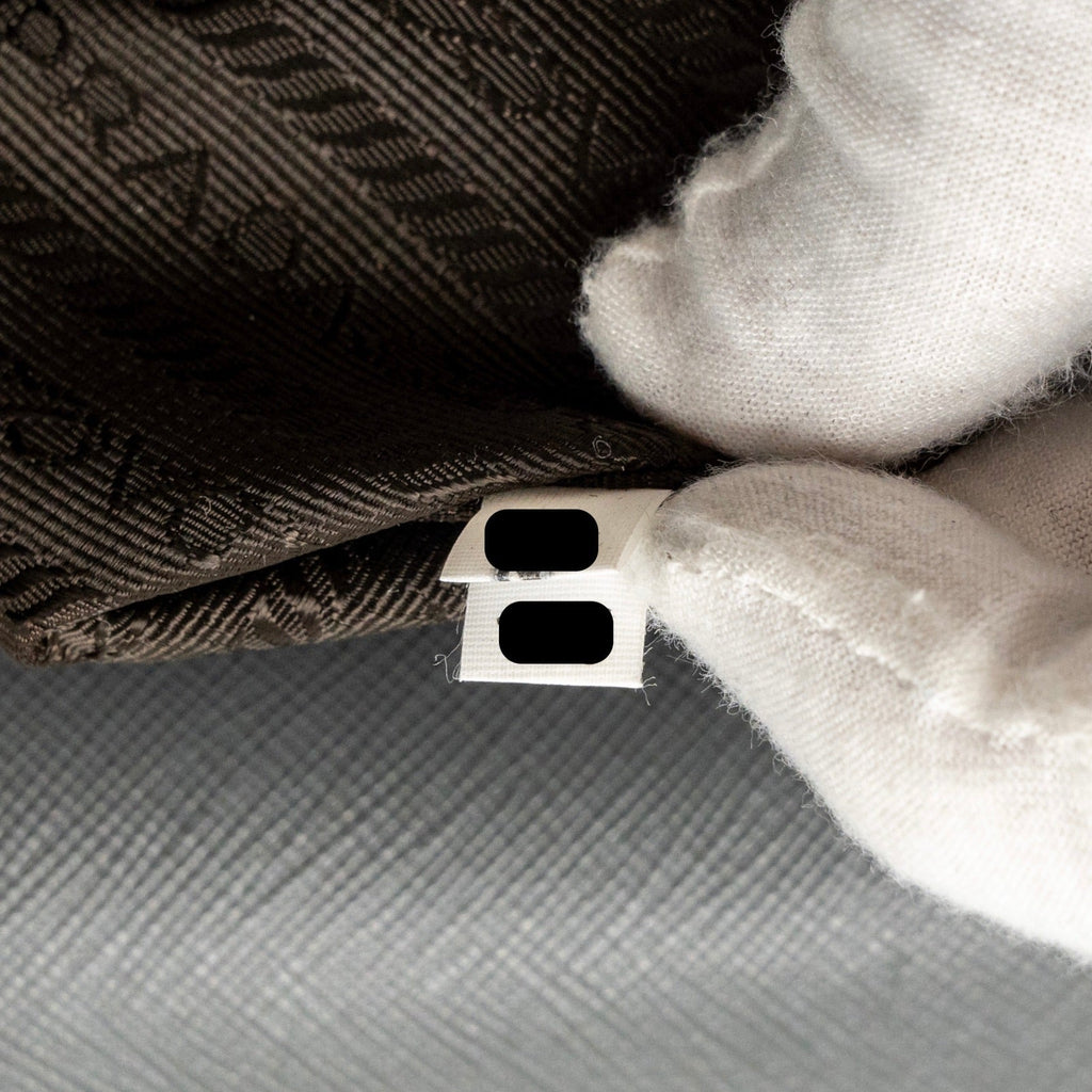 PRADA FLAP MESSANGER BAG CAVIAR GREY SHW