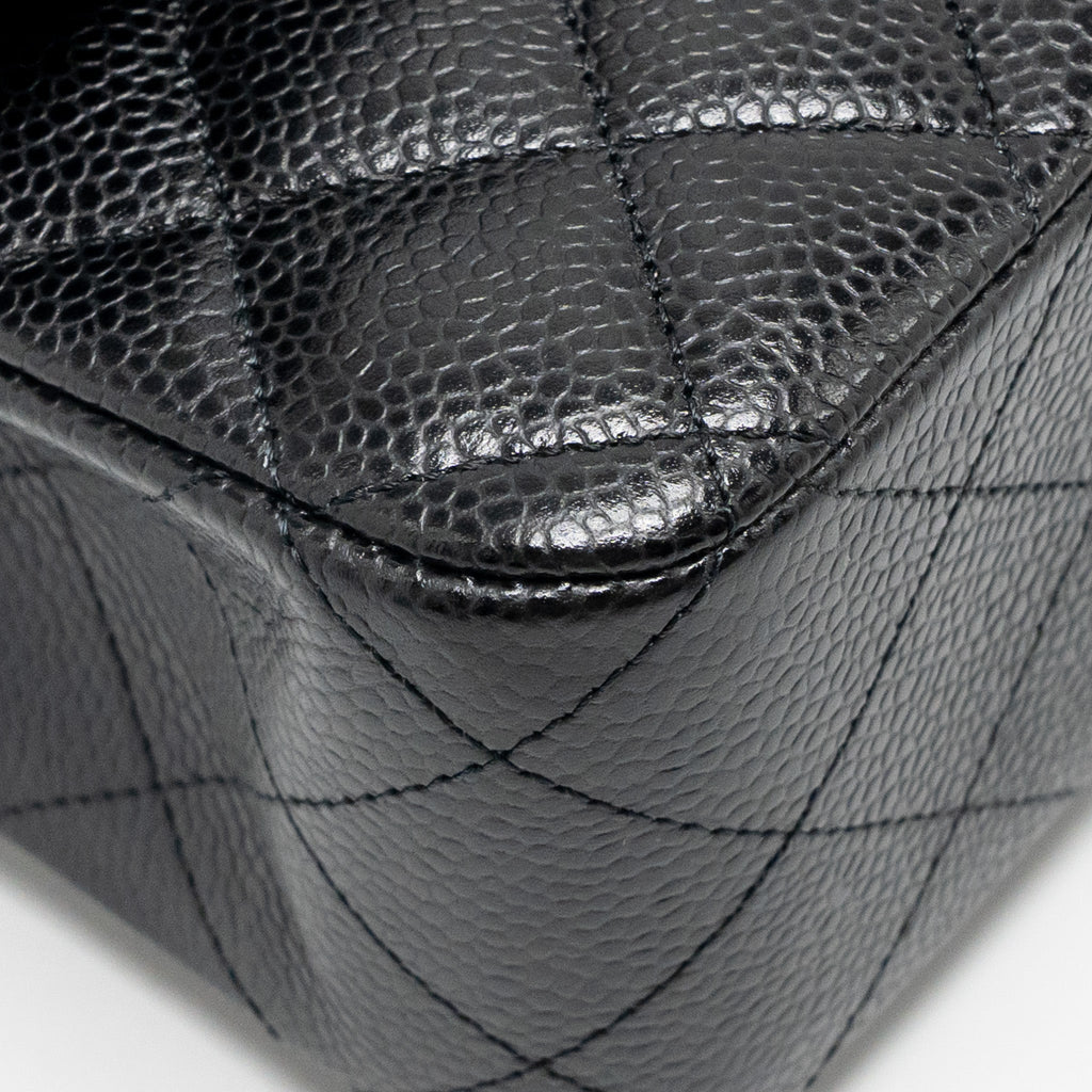 CHANEL MEDIUM CLASSIC DOUBLE FLAP BAG CAVIAR BLACK GHW