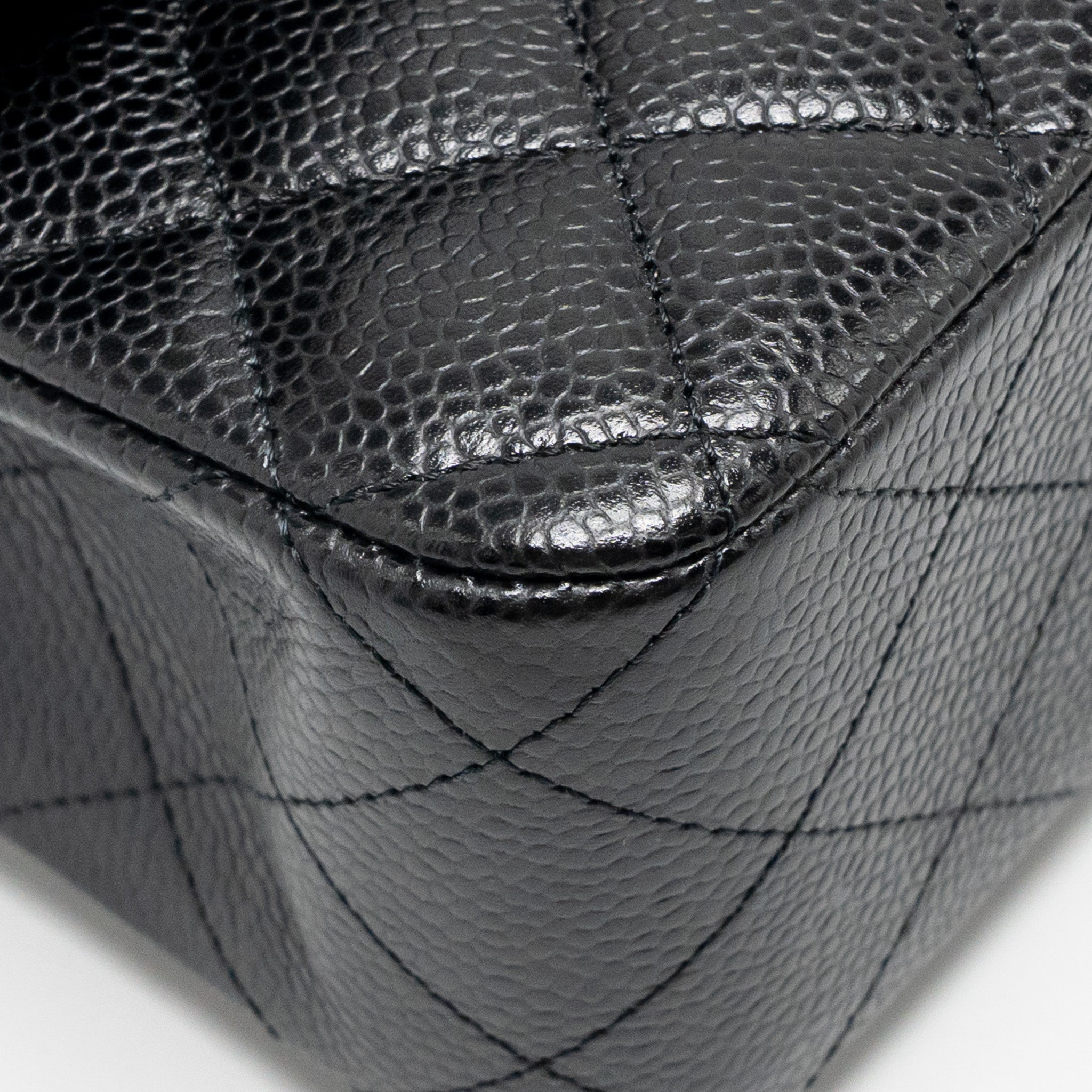 CHANEL MEDIUM CLASSIC DOUBLE FLAP BAG CAVIAR BLACK GHW