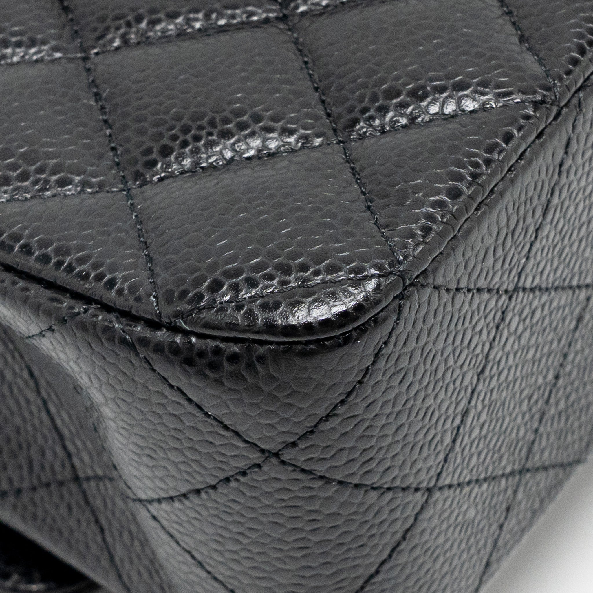 CHANEL MEDIUM CLASSIC DOUBLE FLAP BAG CAVIAR BLACK GHW