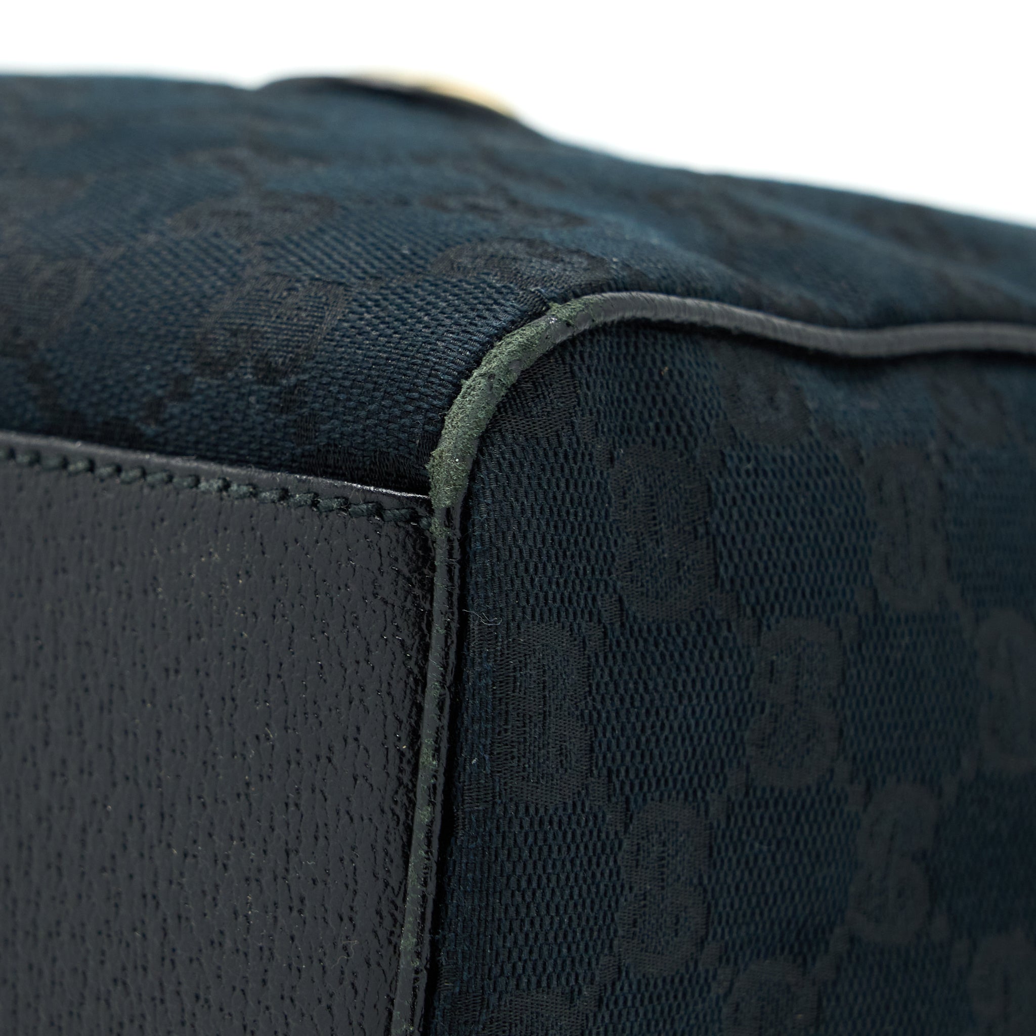 GUCCI BOSTON BAG GG SUPREME FABRIC BLACK SHW