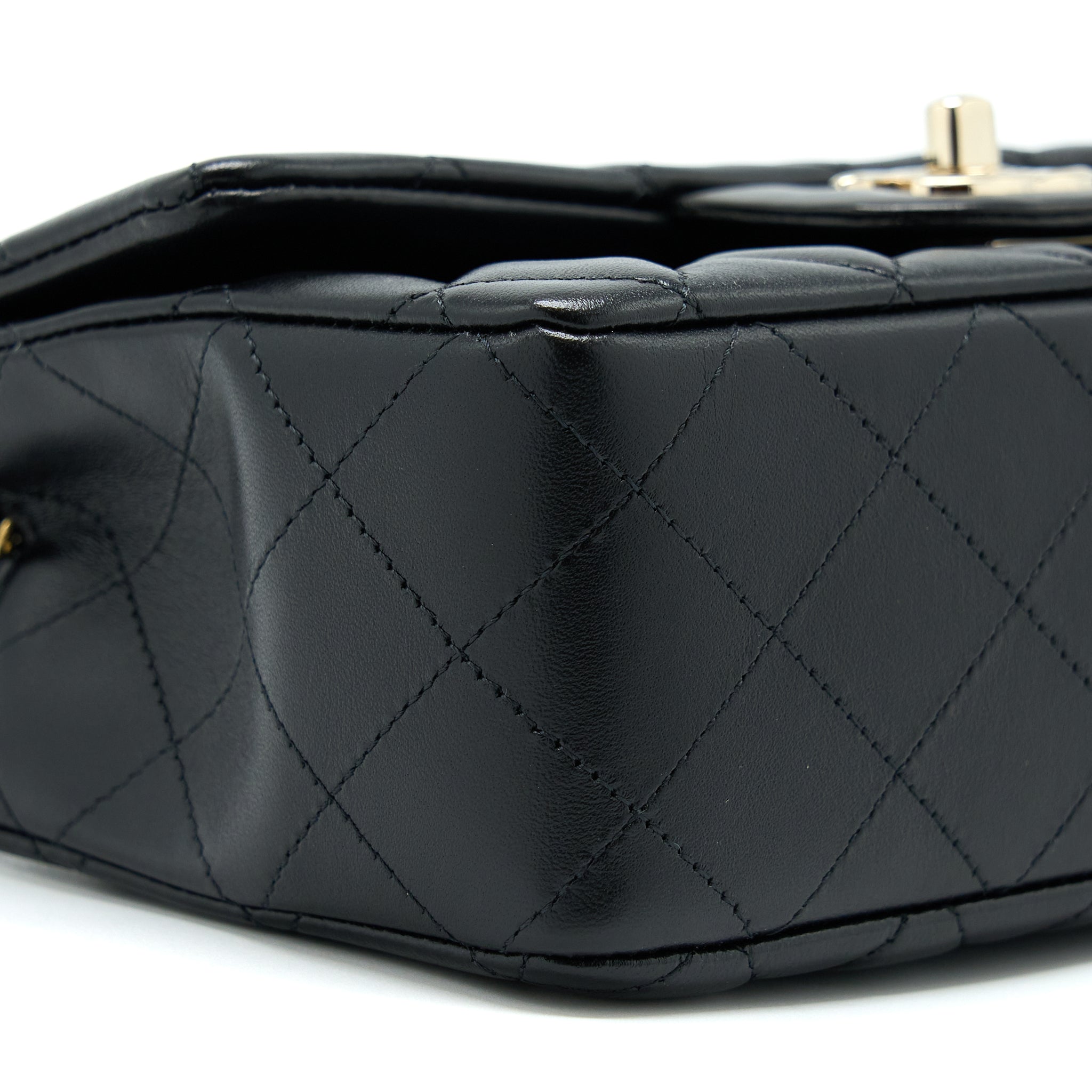CHANEL MINI RECTANGULAR LAMBSKIN BLACK LGHW(MICROCHIP)
