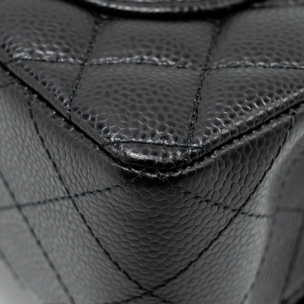 CHANEL SMALL CLASSIC DOUBLE FLAP BAG CAVIAR BLACK GHW