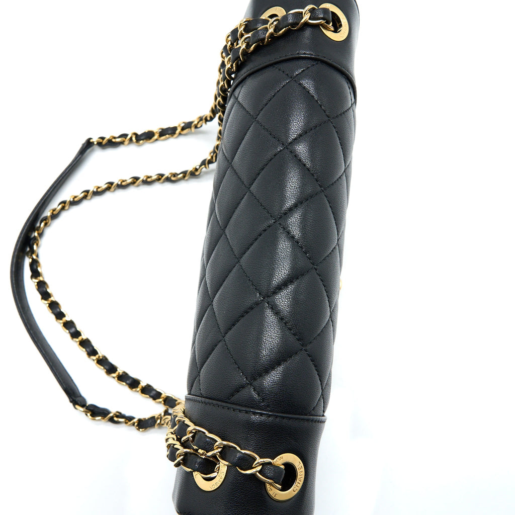 CHANEL SEASONAL QUILTED FLAP BAG CALFKSKIN BLACK MULTICOLOUR HARDWARE