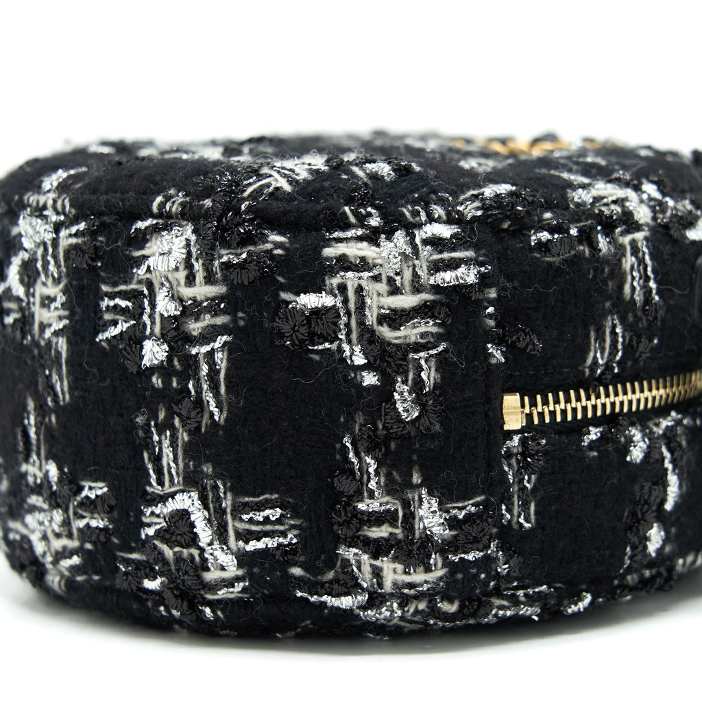 CHANEL TWEED 19 ROUND CLUTCH WITH CHAIN