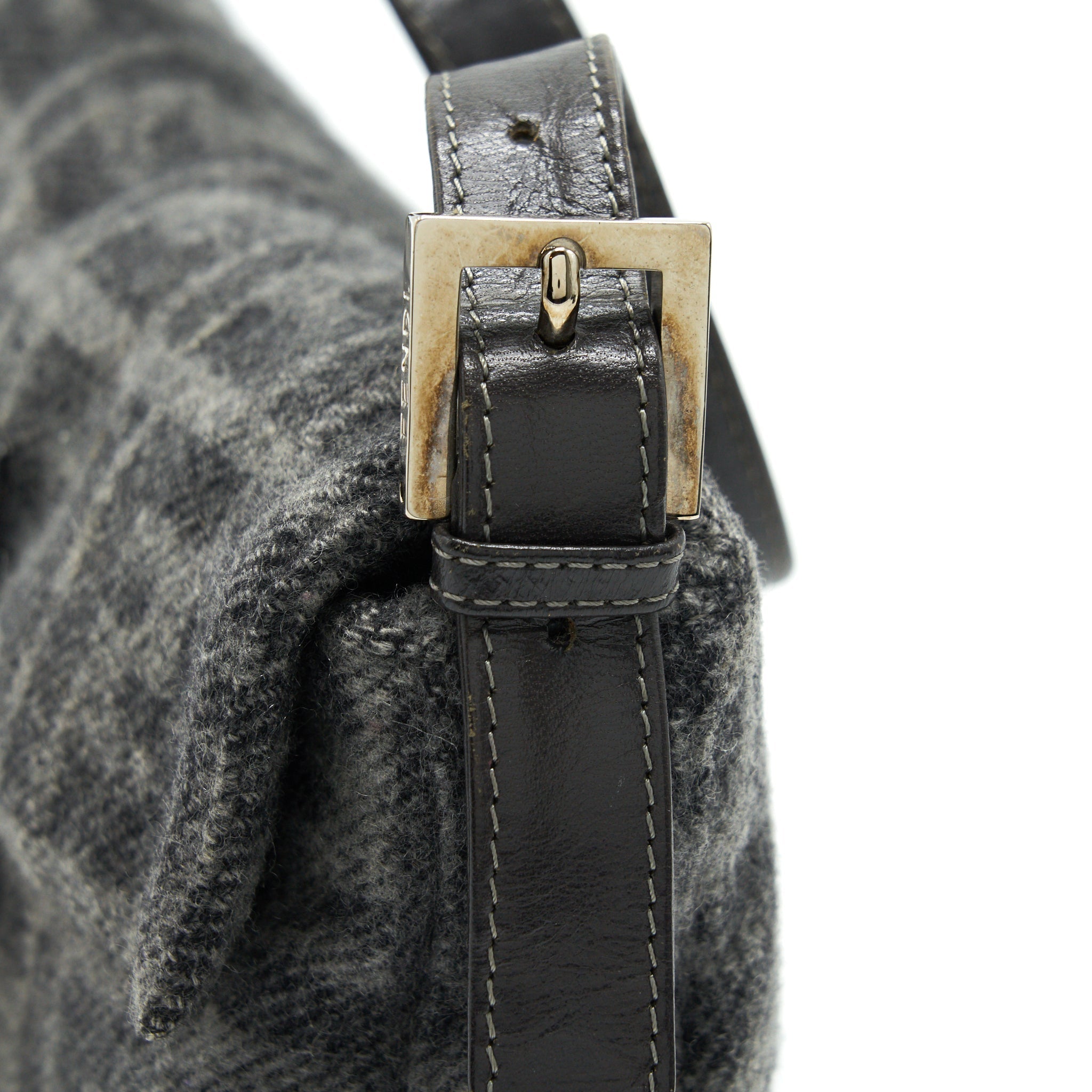 FENDI BAGUETTE IN SOFT TWEED GREY