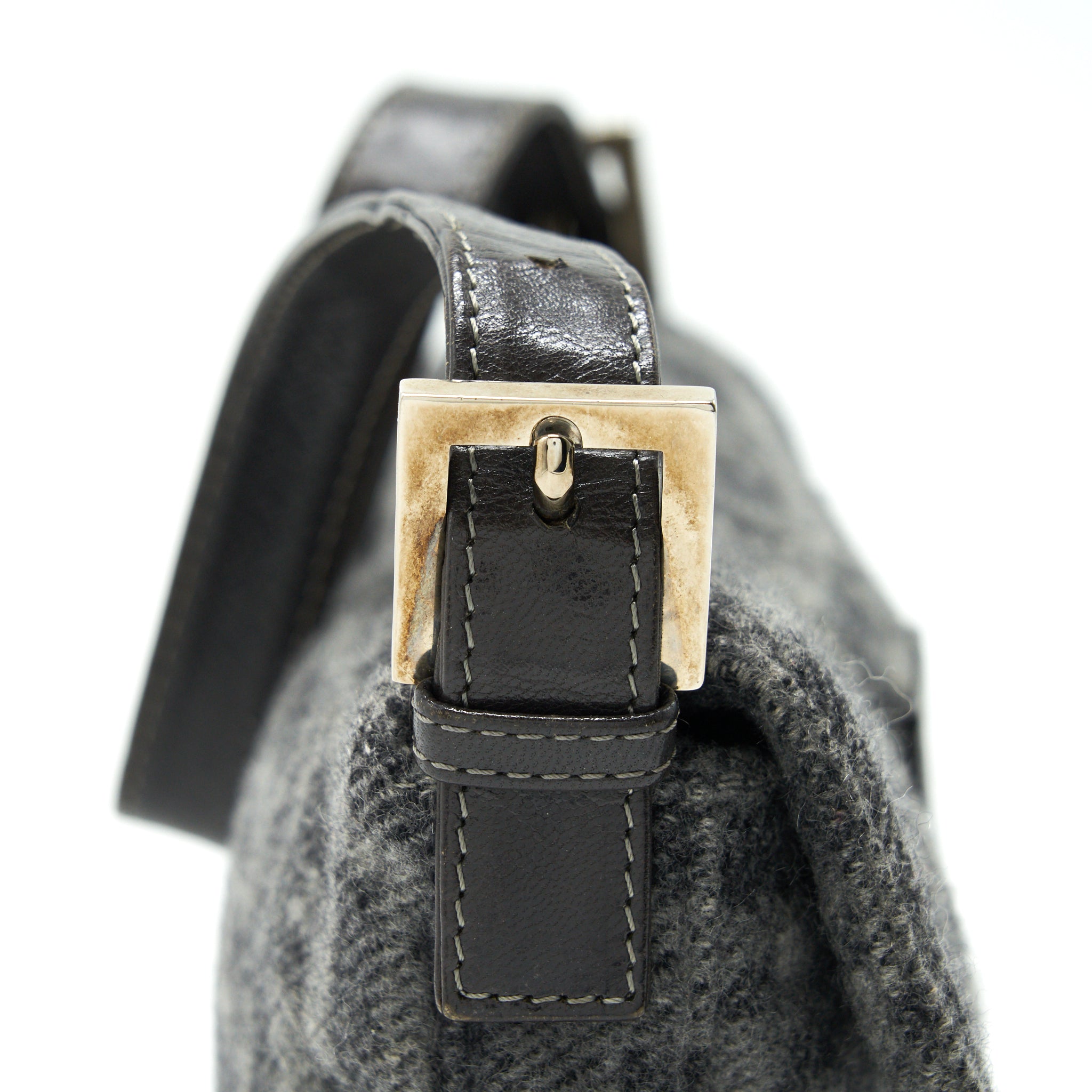 FENDI BAGUETTE IN SOFT TWEED GREY