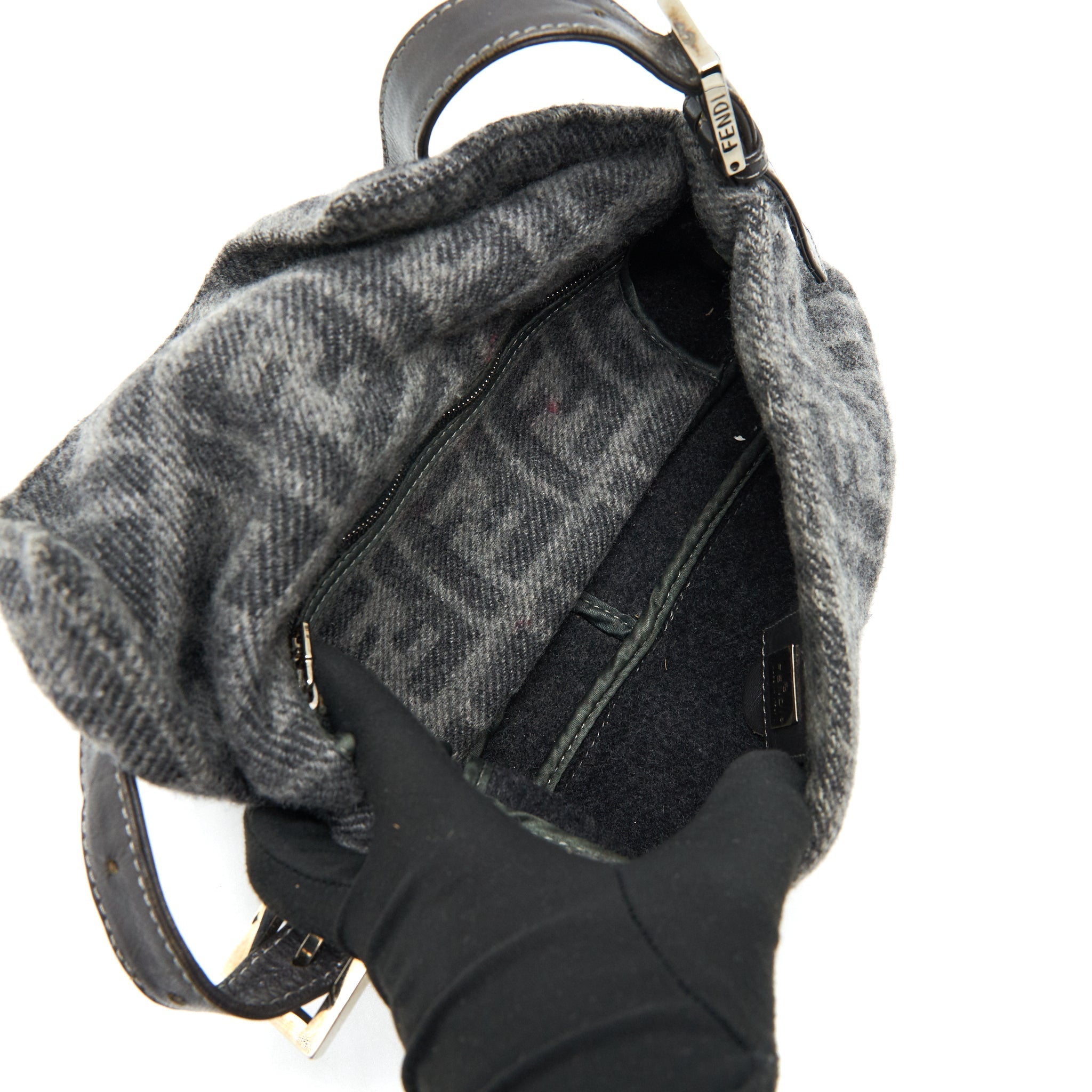 FENDI BAGUETTE IN SOFT TWEED GREY