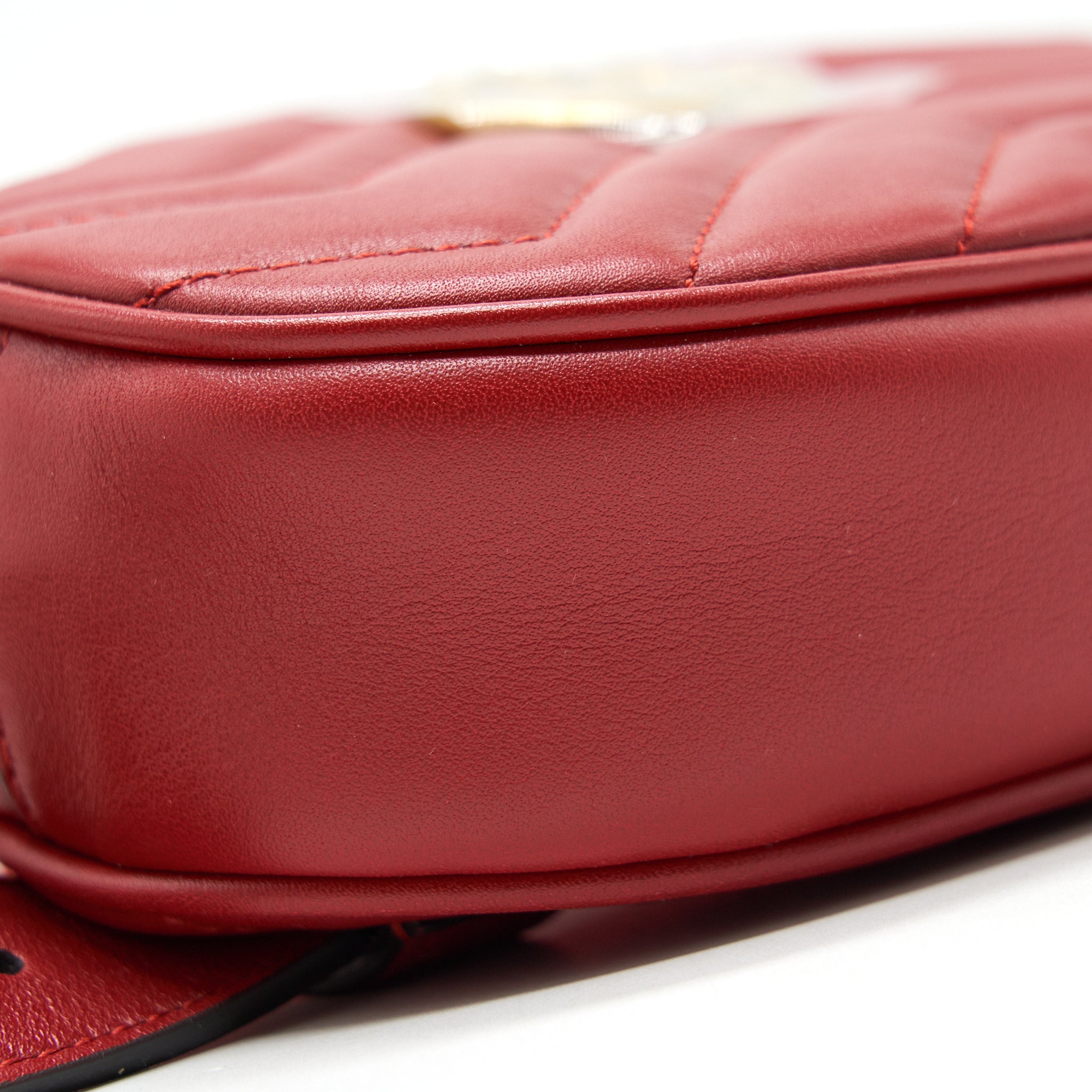 GUCCI SIZE85 GG MARMONT LEATHER BELT BAG RED
