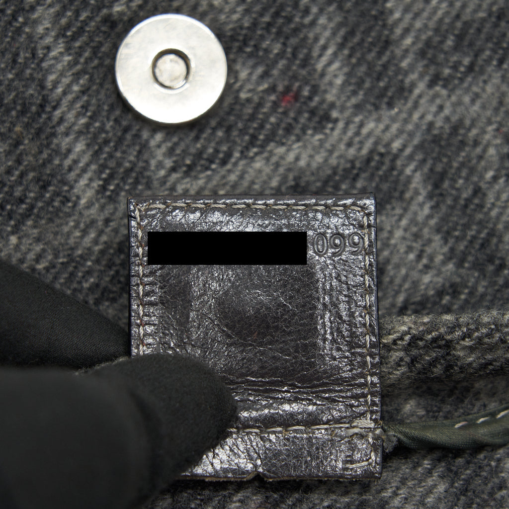 FENDI BAGUETTE IN SOFT TWEED GREY
