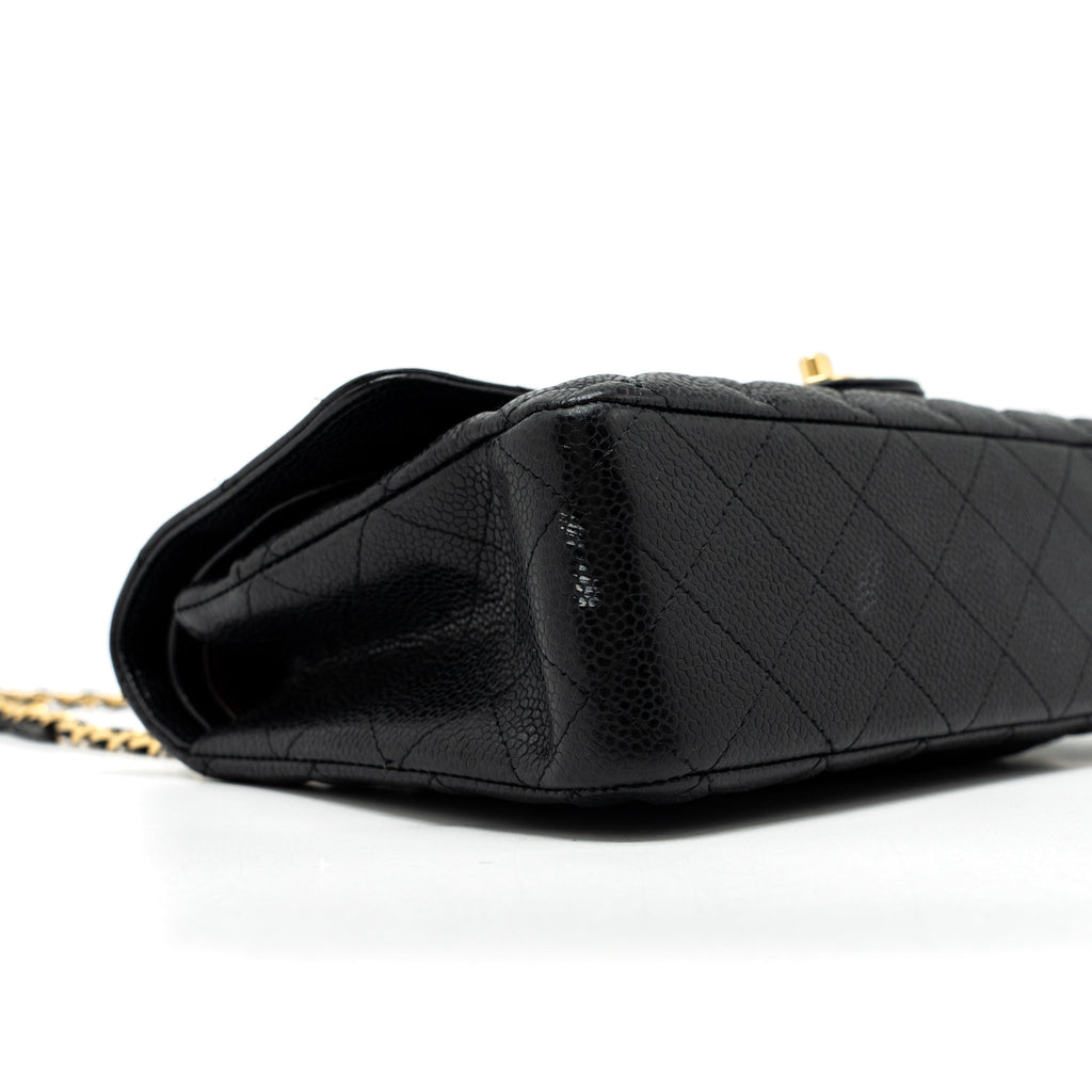 CHANEL MEDIUM CLASSIC DOUBLE FLAP BAG CAVIAR BLACK GHW