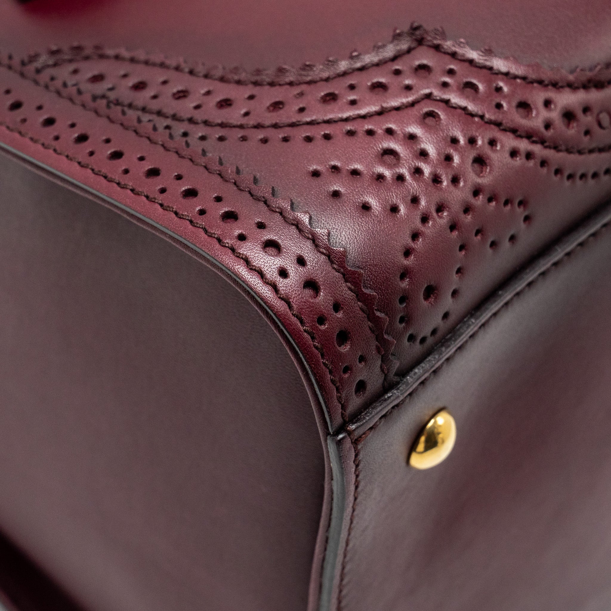 GUCCI VINTAGE DUILIO BROGUE BOSTON BAG CALFSKIN BURGUNDY GHW