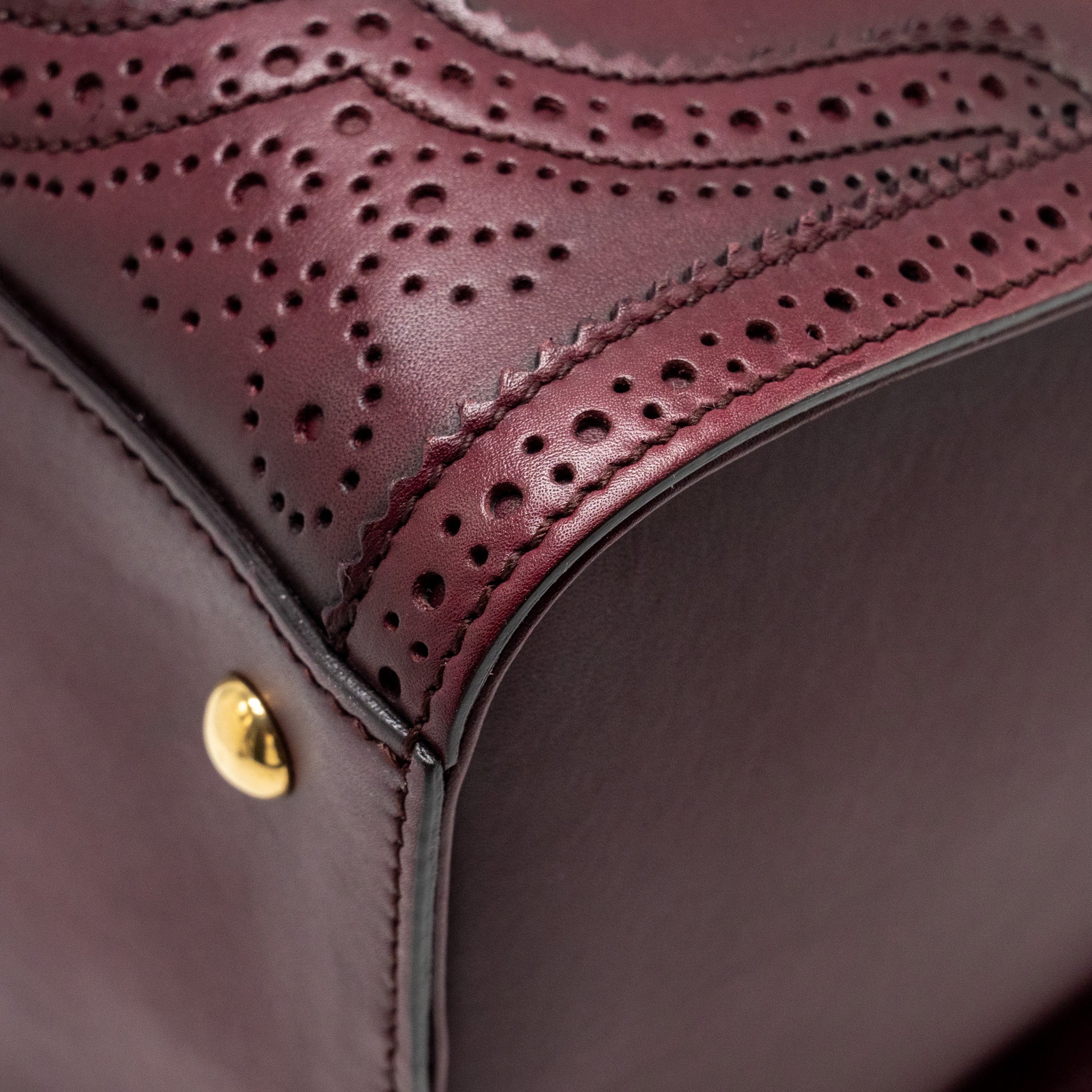 GUCCI VINTAGE DUILIO BROGUE BOSTON BAG CALFSKIN BURGUNDY GHW