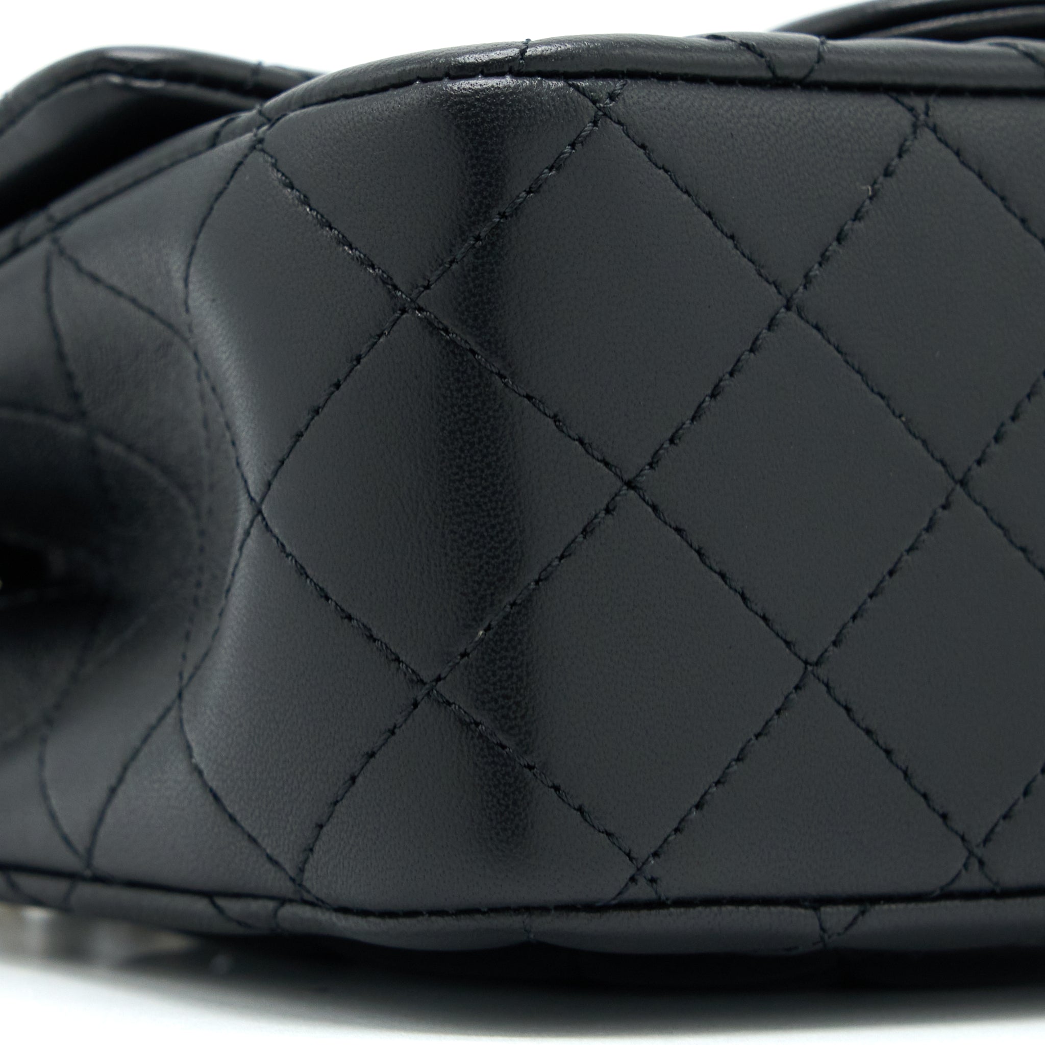 CHANEL 23C PEARL CRUSH MINI SQUARE FLAP BAG LAMBSKIN BLACK LGHW (MICROCHIP)