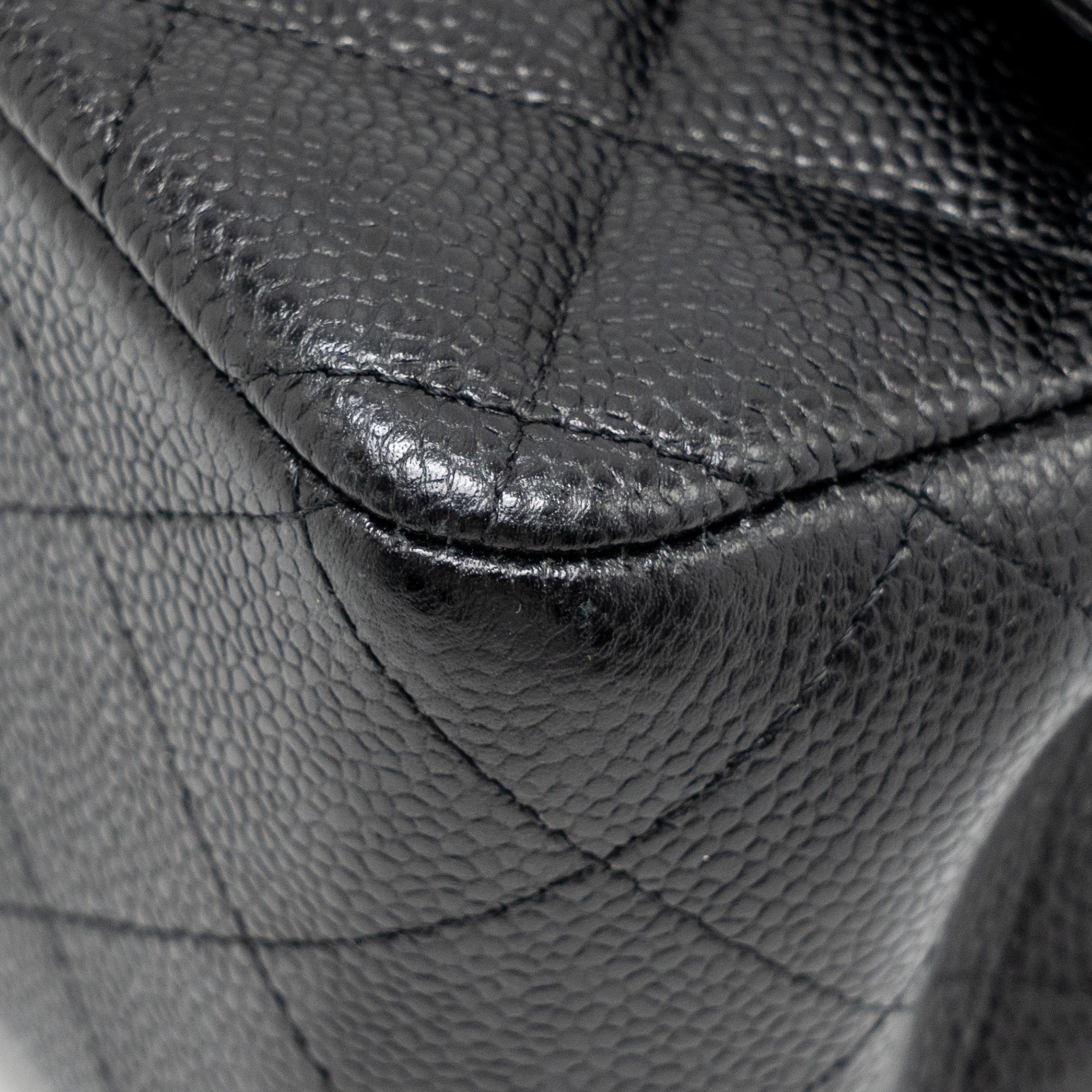 CHANEL JUMBO CLASSIC DOUBLE FLAP BAG CAVIAR BLACK GHW