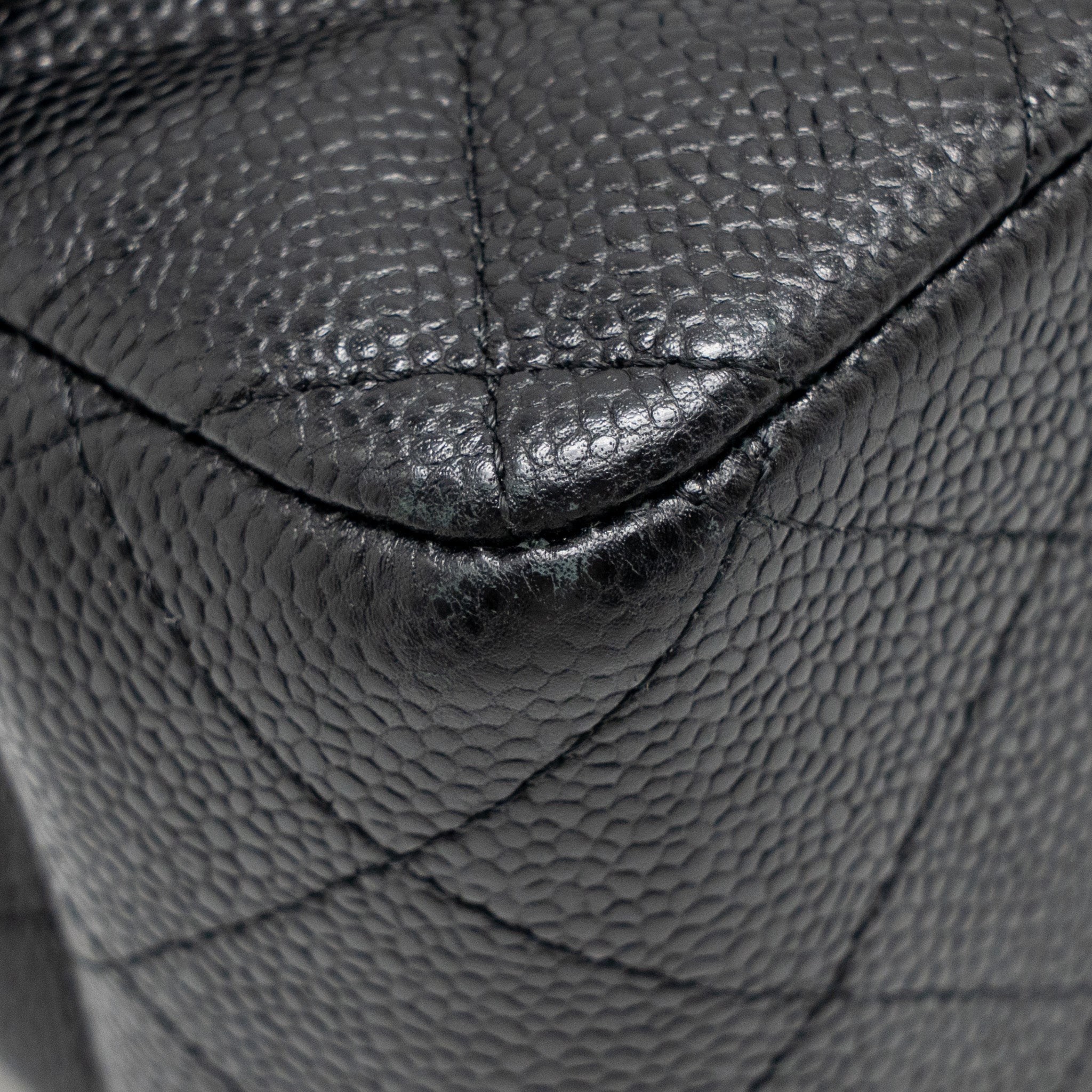 CHANEL JUMBO CLASSIC DOUBLE FLAP BAG CAVIAR BLACK GHW