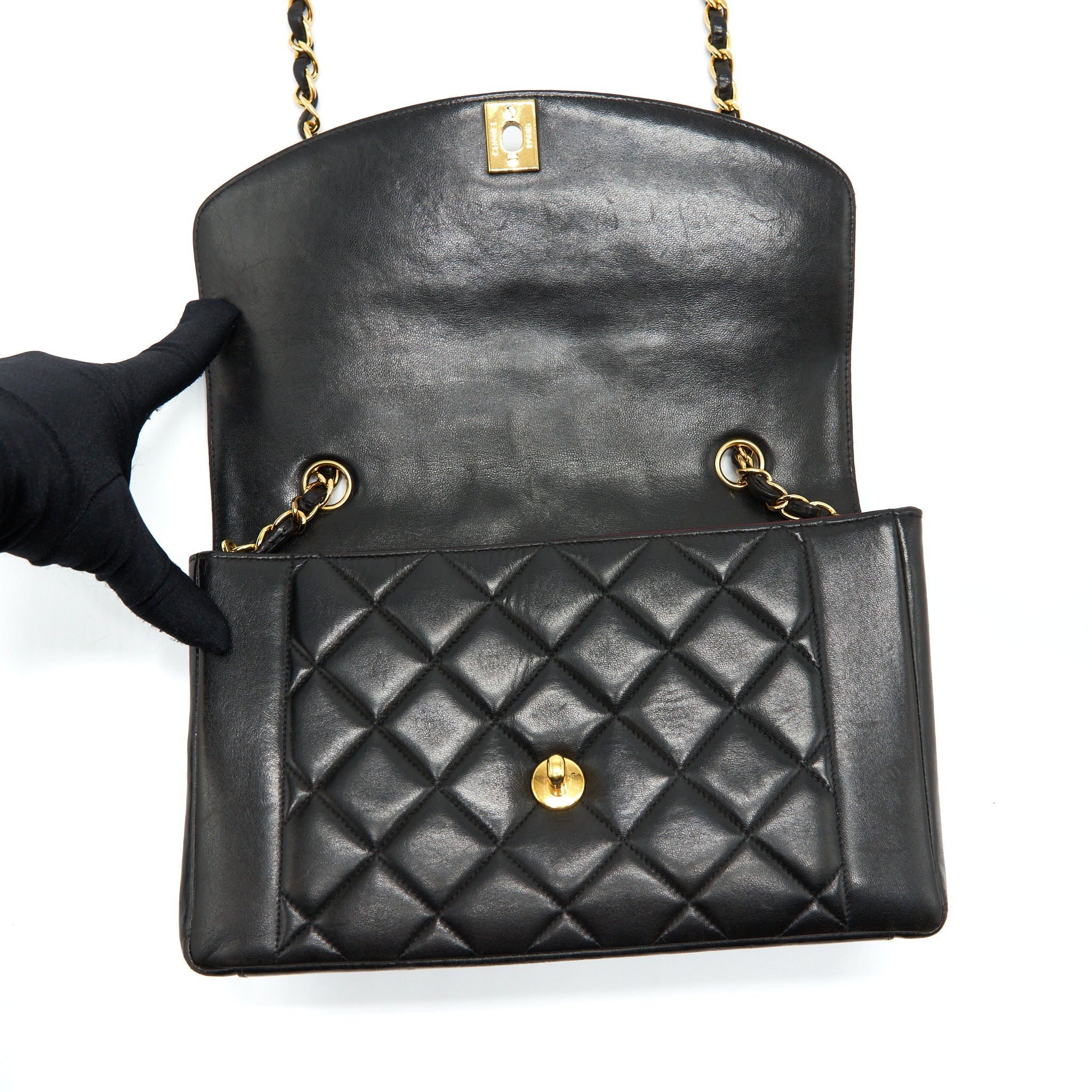 CHANEL VINTAGE MEDIUM DIANA FLAP BAG LAMBSKIN BLACK GHW