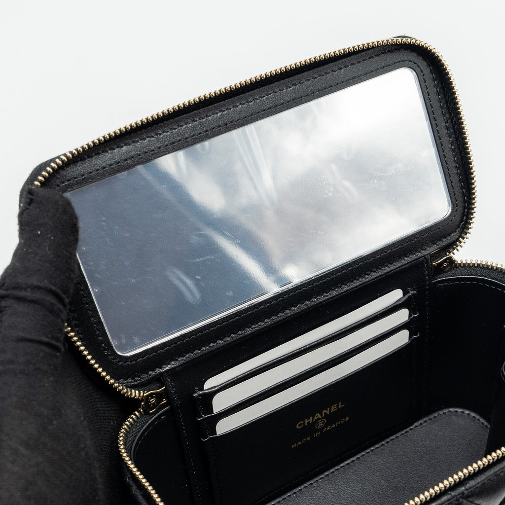 CHANEL TOP HANDLE LONG VANITY CASE LAMBSKIN BLACK LGHW (MICROCHIP)