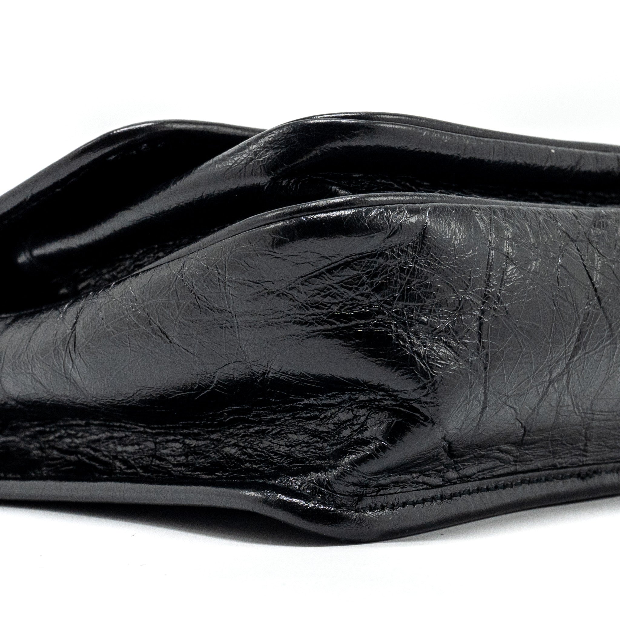 SAINT LAURENT BABY NIKI LEATHER BLACK SHW