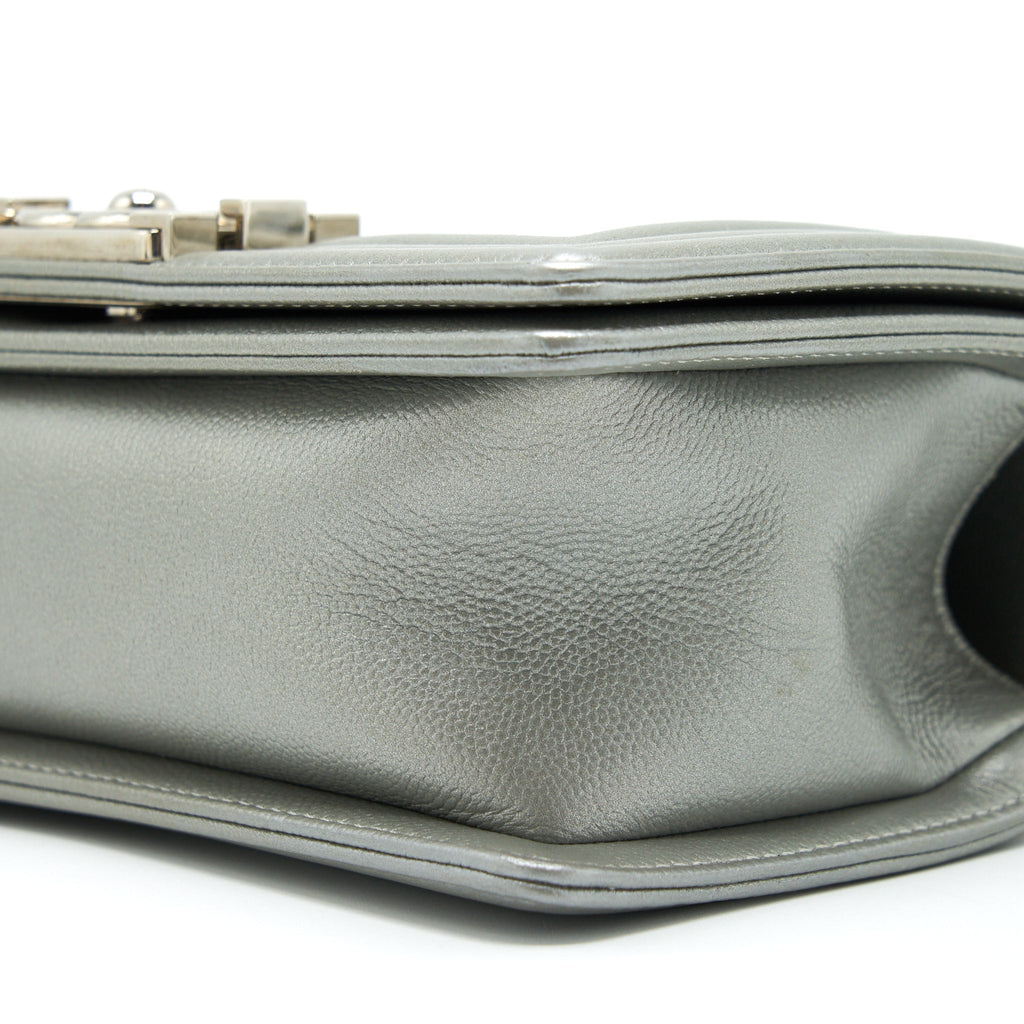 CHANEL SMALL BOY BAG CAVIAR LIGHT GREY SHW