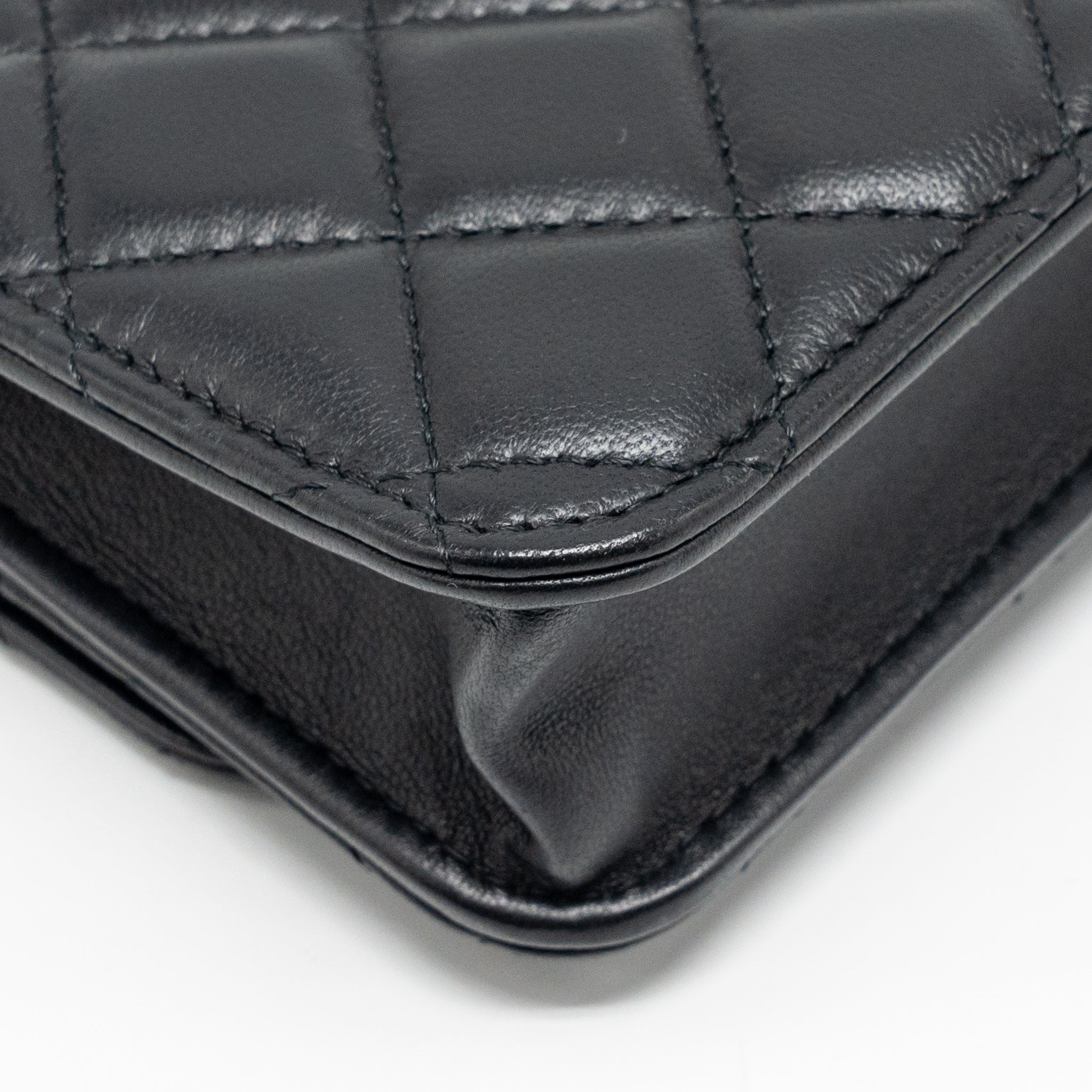 CHANEL PEARL CRUSH MINI WALLET ON CHAIN LAMBSKIN BLACK GHW (MICROCHIP)