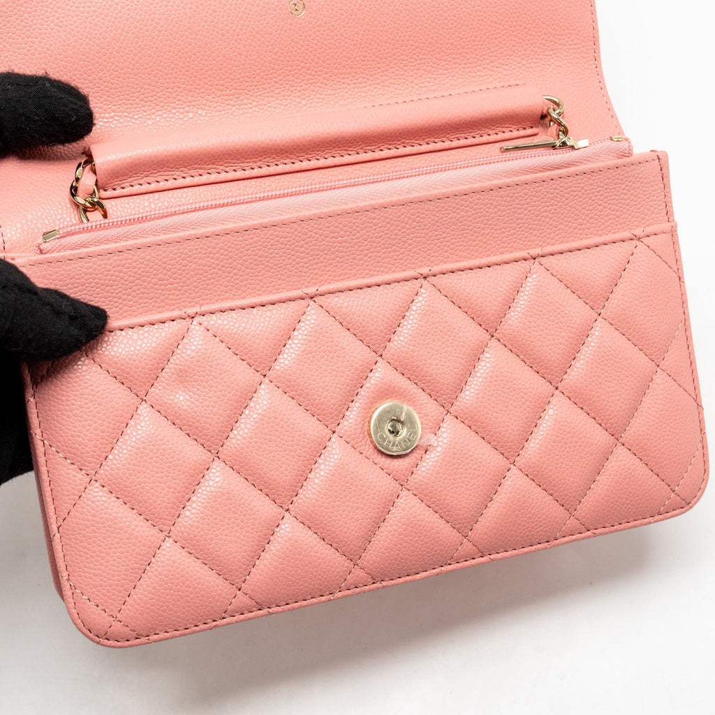 CHANEL CLASSIC WALLET ON CHAIN CAVIAR PINK LGHW (MICROCHIP)