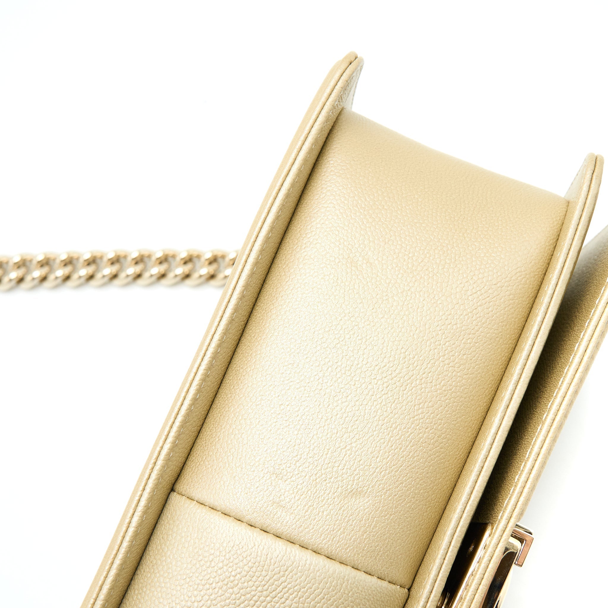 CHANEL MEDIUM BOY CAVIAR GOLD LGHW