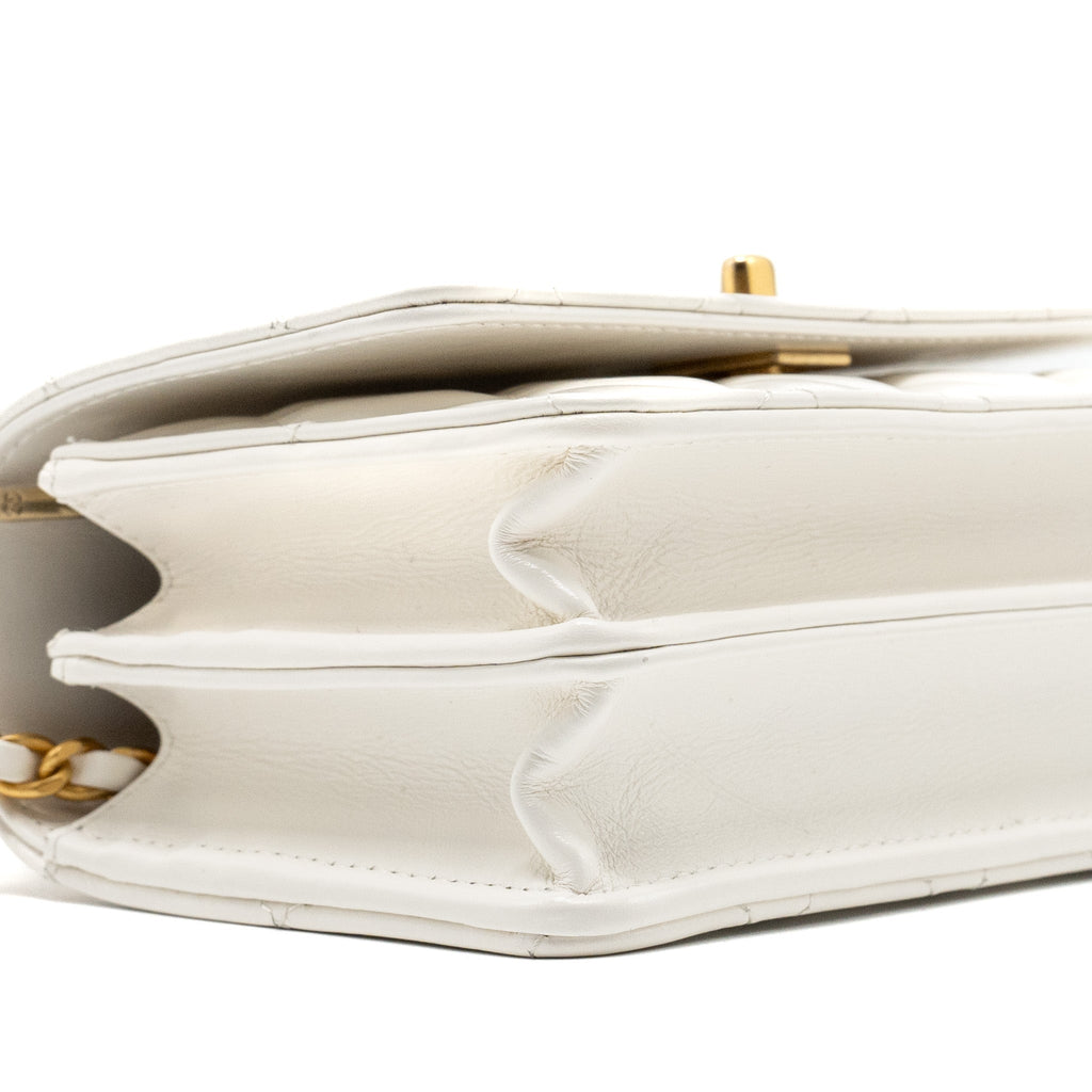 CHANEL 23P RAINBOW LETTER HANDLE MINI WALLET ON CHAIN CALFSKIN WHITE GHW (MICROCHIP)