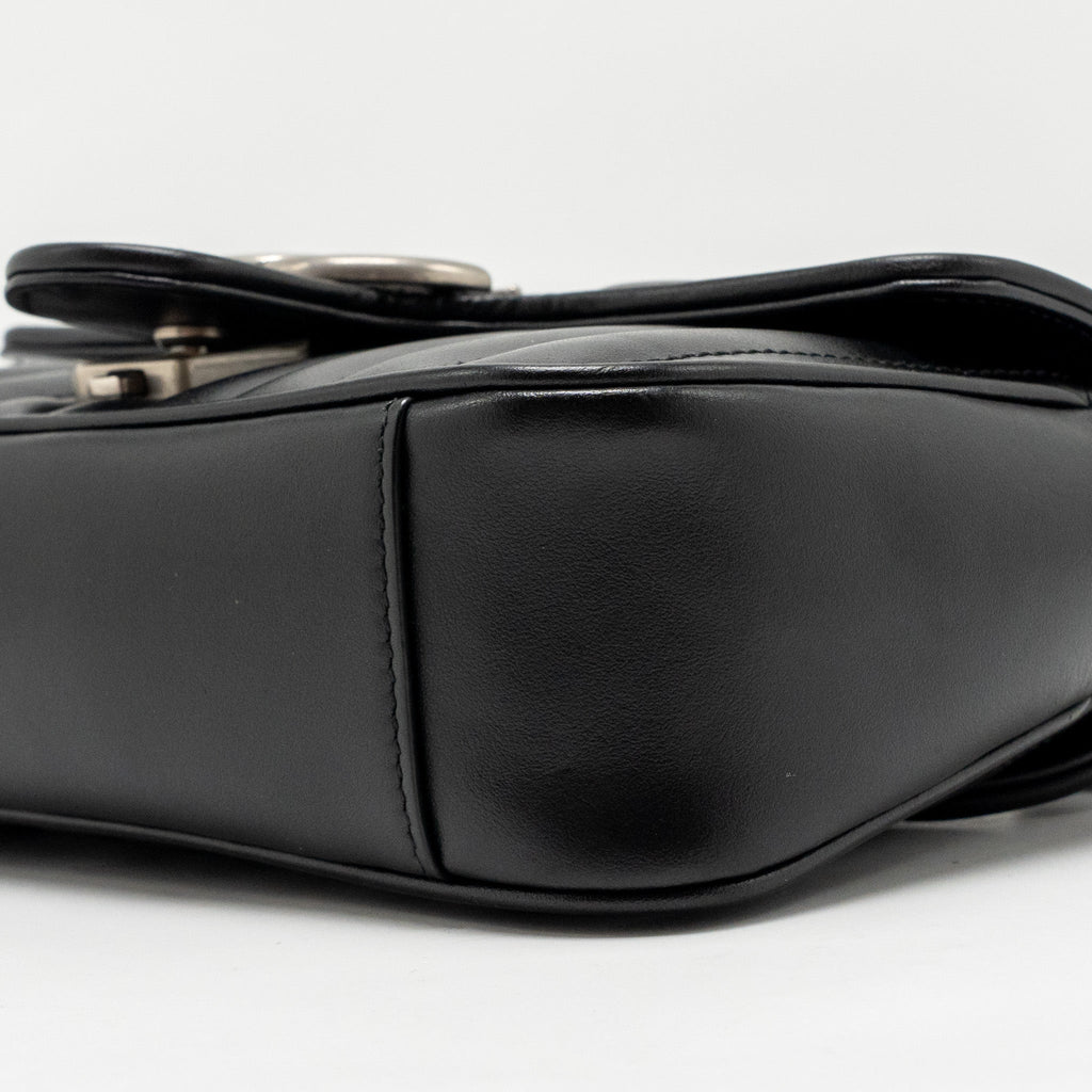GUCCI SMALL GG MARMONT SHOULDER BAG CALFSKIN BLACK SHW