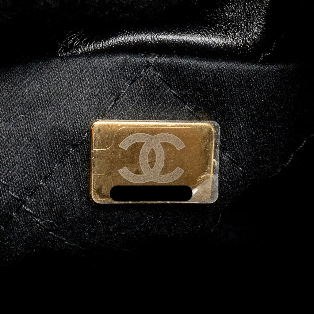 CHANEL MINI 22 BAG SHINY CALFSKIN BLACK GHW (MICROCHIP)