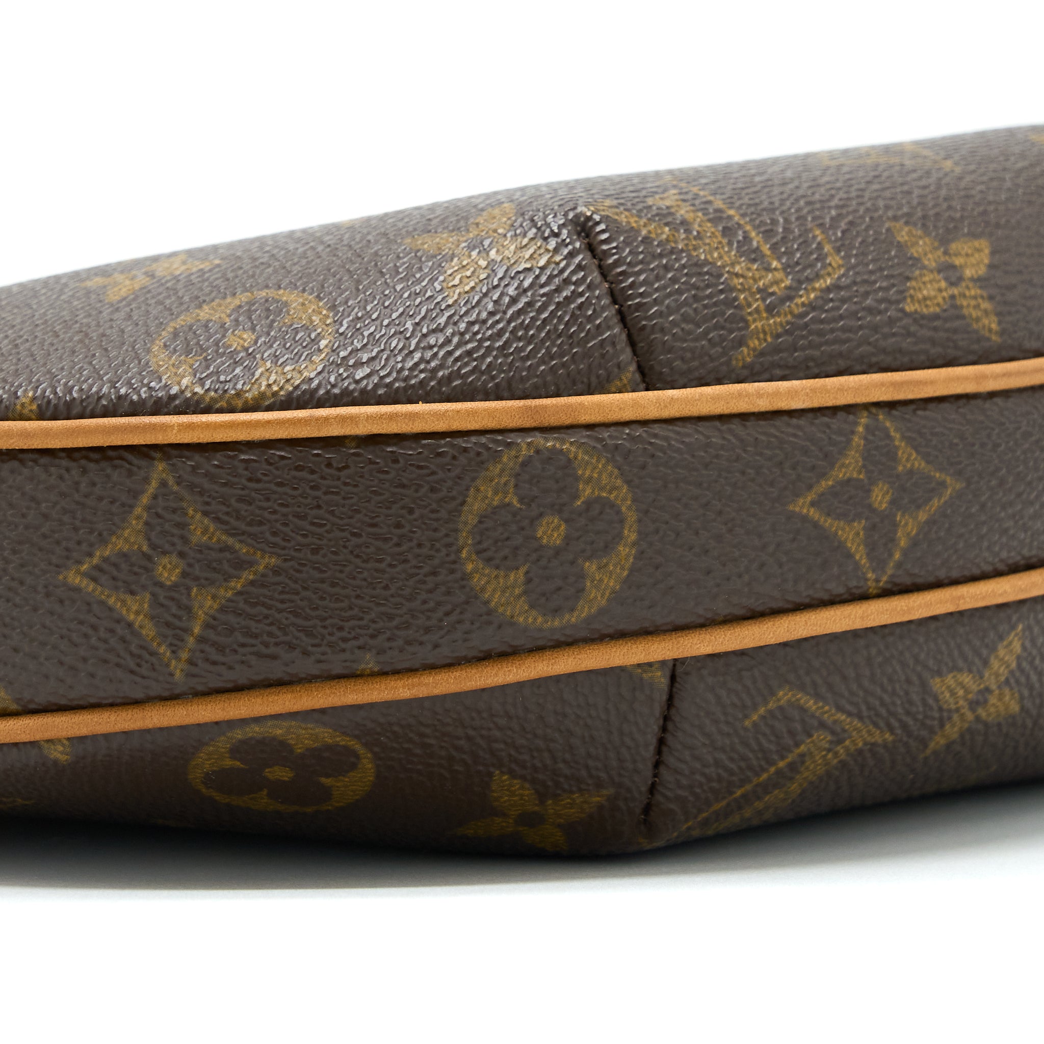 LOUIS VUITTON CROISSANT BAG MONOGRAM CANVAS GHW
