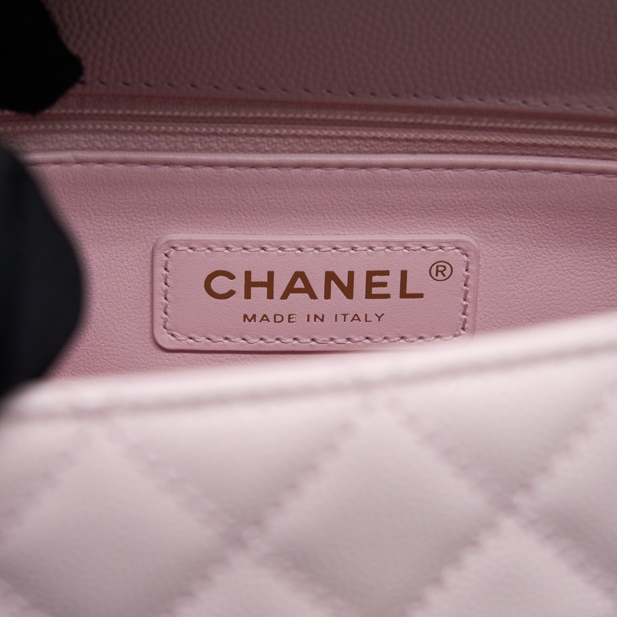 CHANEL SMALL COCO HANDLE CAVIAR LIGHT PINK NG750 LGHW(MICROCHIP)