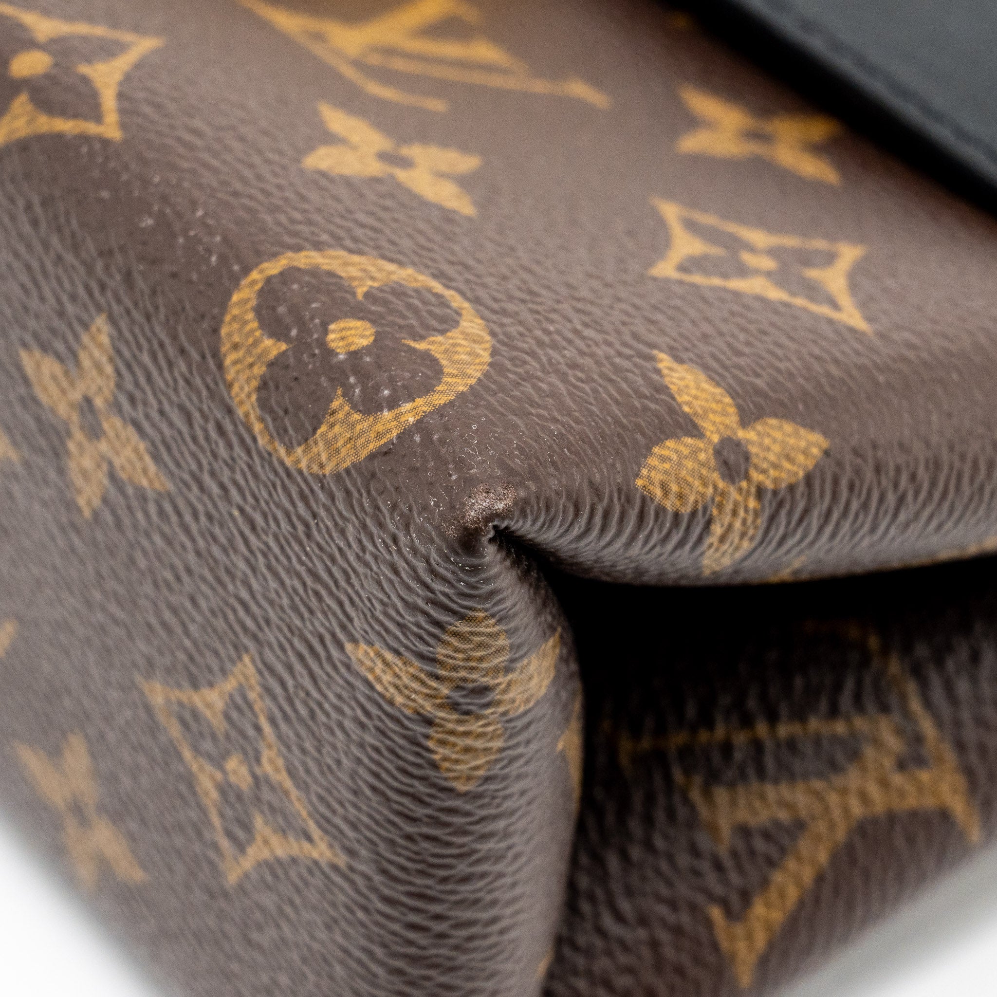 LOUIS VUITTON LOCKY BB MONOGRAM CANVAS/LEATHER BLACK GHW