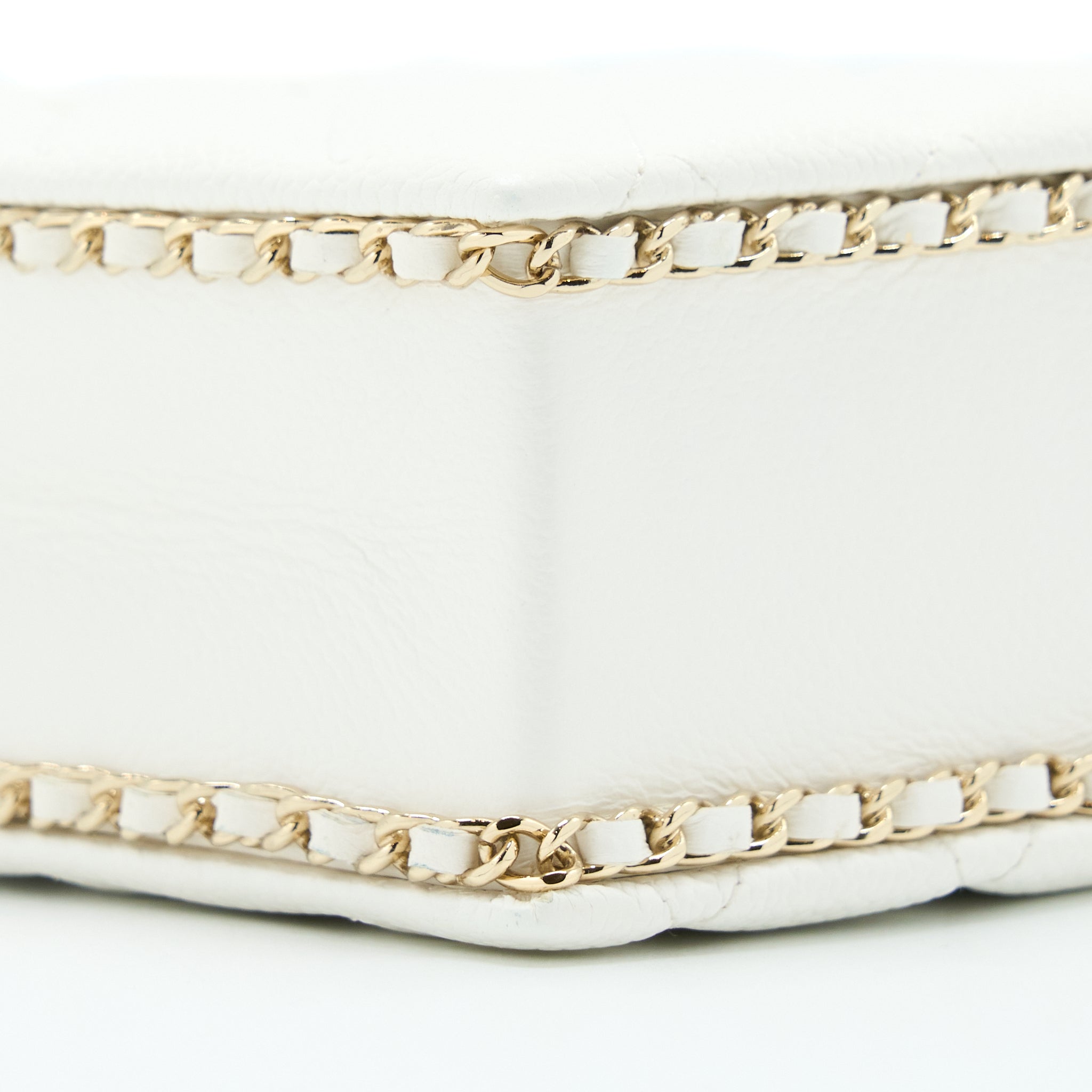 CHANEL VERTICAL EVENING CHAIN BAG CAVIAR WHITE LGHW (MICROCHIP)