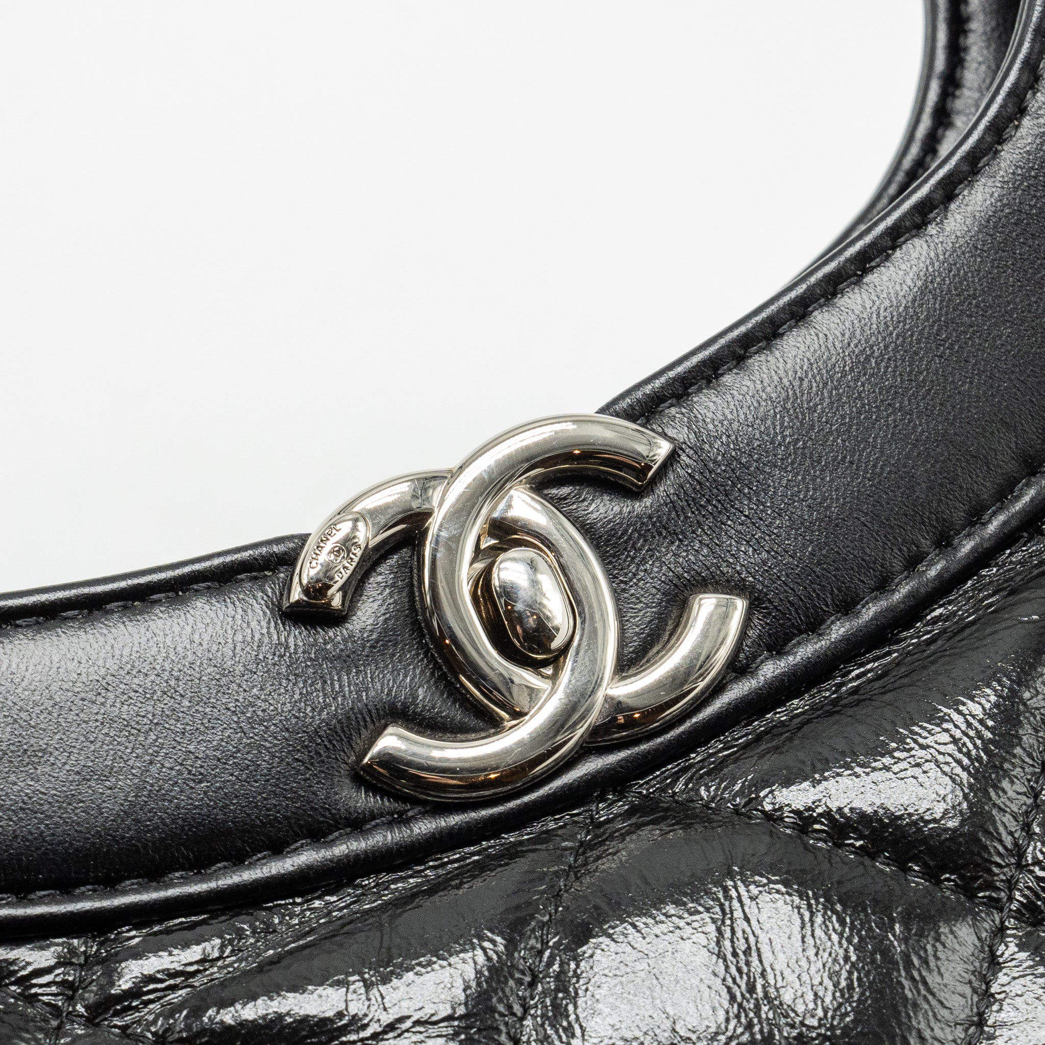 CHANEL 31 BAG CALFSKIN BLACK SHW