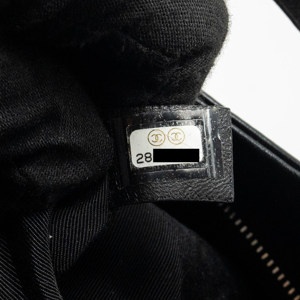CHANEL 31 BAG CALFSKIN BLACK SHW