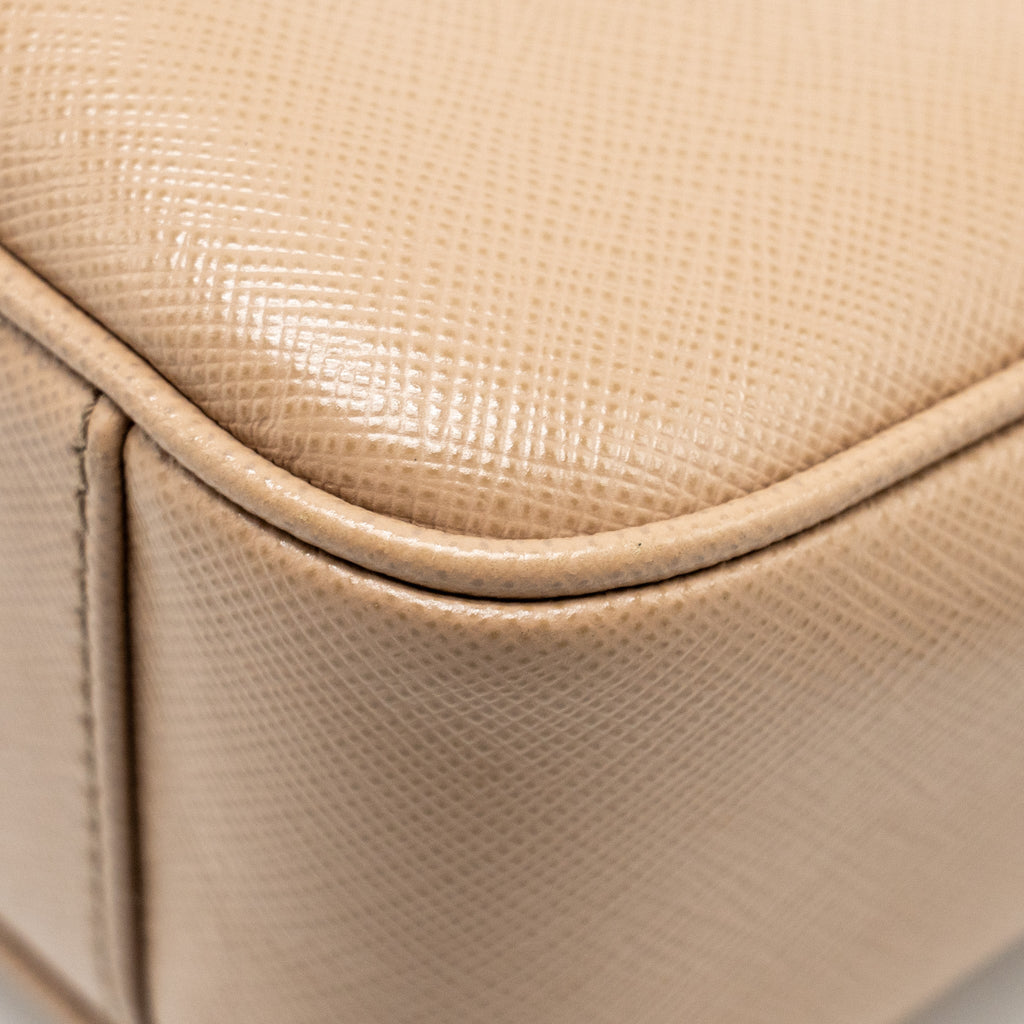 PRADA RE-EDITION 2005 SAFFIANO LEATHER CAMMEO GHW